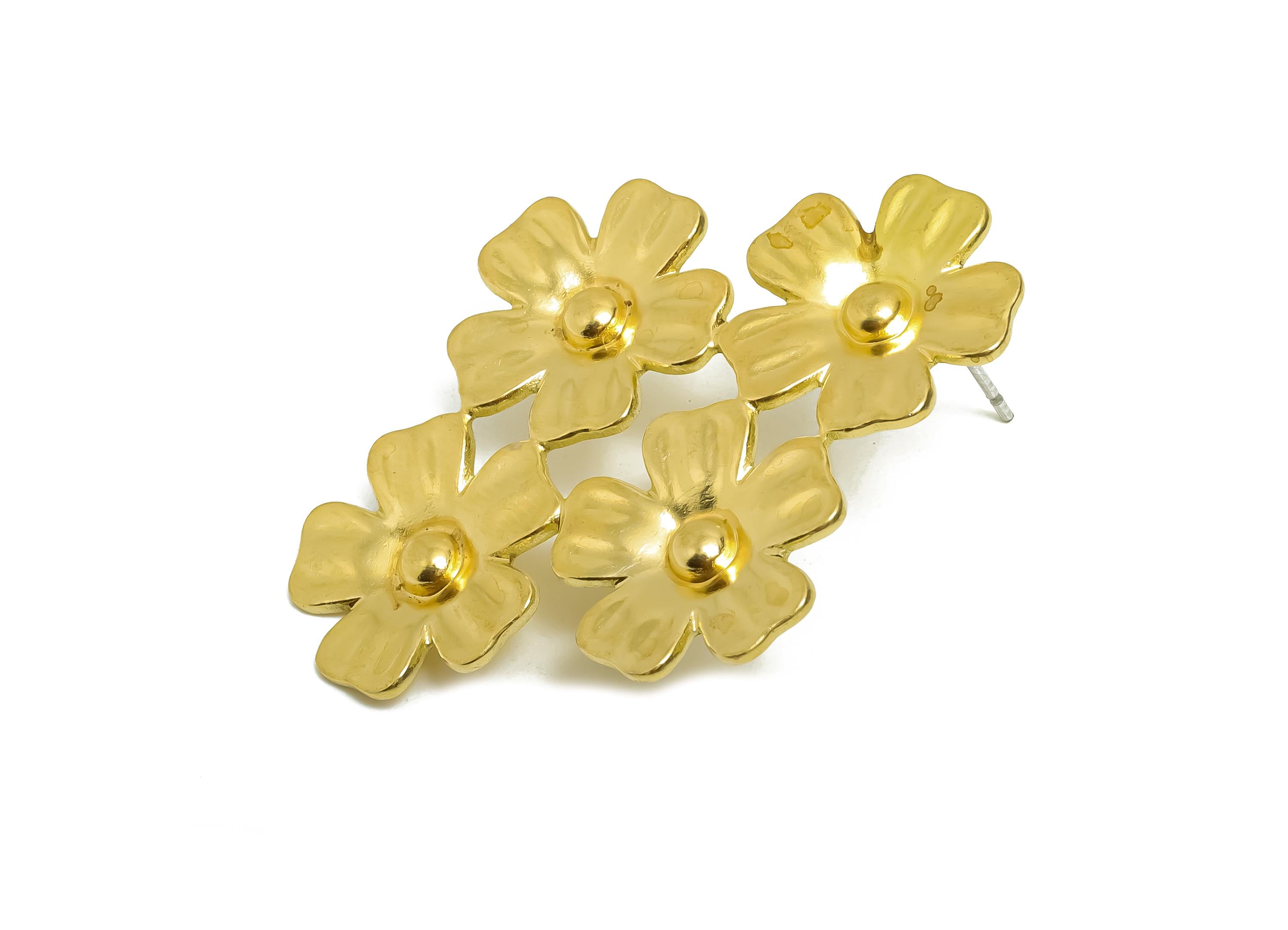 Brass Floral Cluster Earring Post - Statement Petal Earring Stud - Artistic Botanical Jewelry - Wedding Or Party Earring - 41x31x2mm-PP11081 - DOMEDBAZAAR