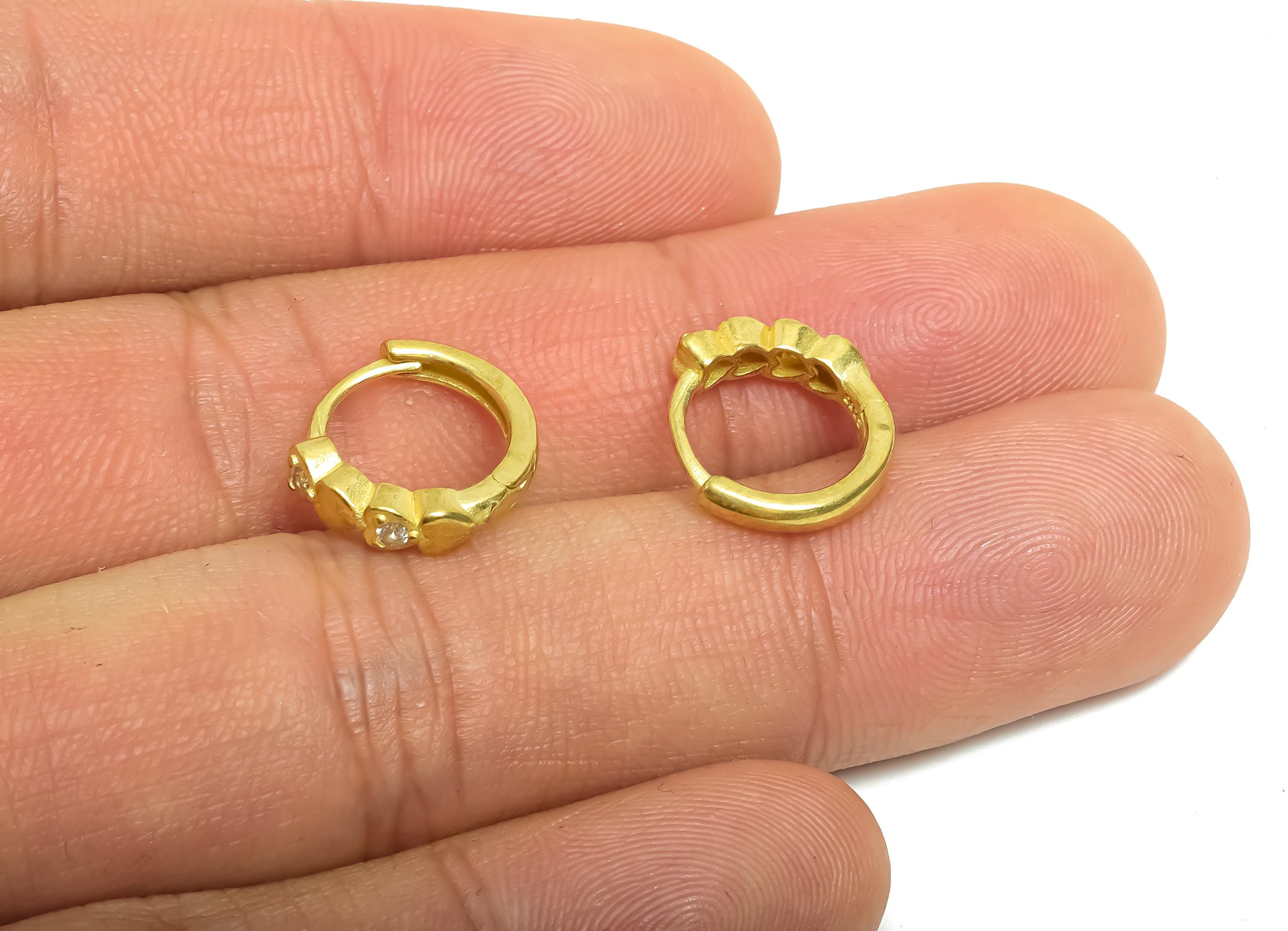 Brass CZ Heart Huggie Hoop Earring - Fashion Raw Brass Zircon Earring - Modern Huggie Hoop Clasp - Jewelry Finding - 13.7x12.3x3mm - PP11335 - DOMEDBAZAAR