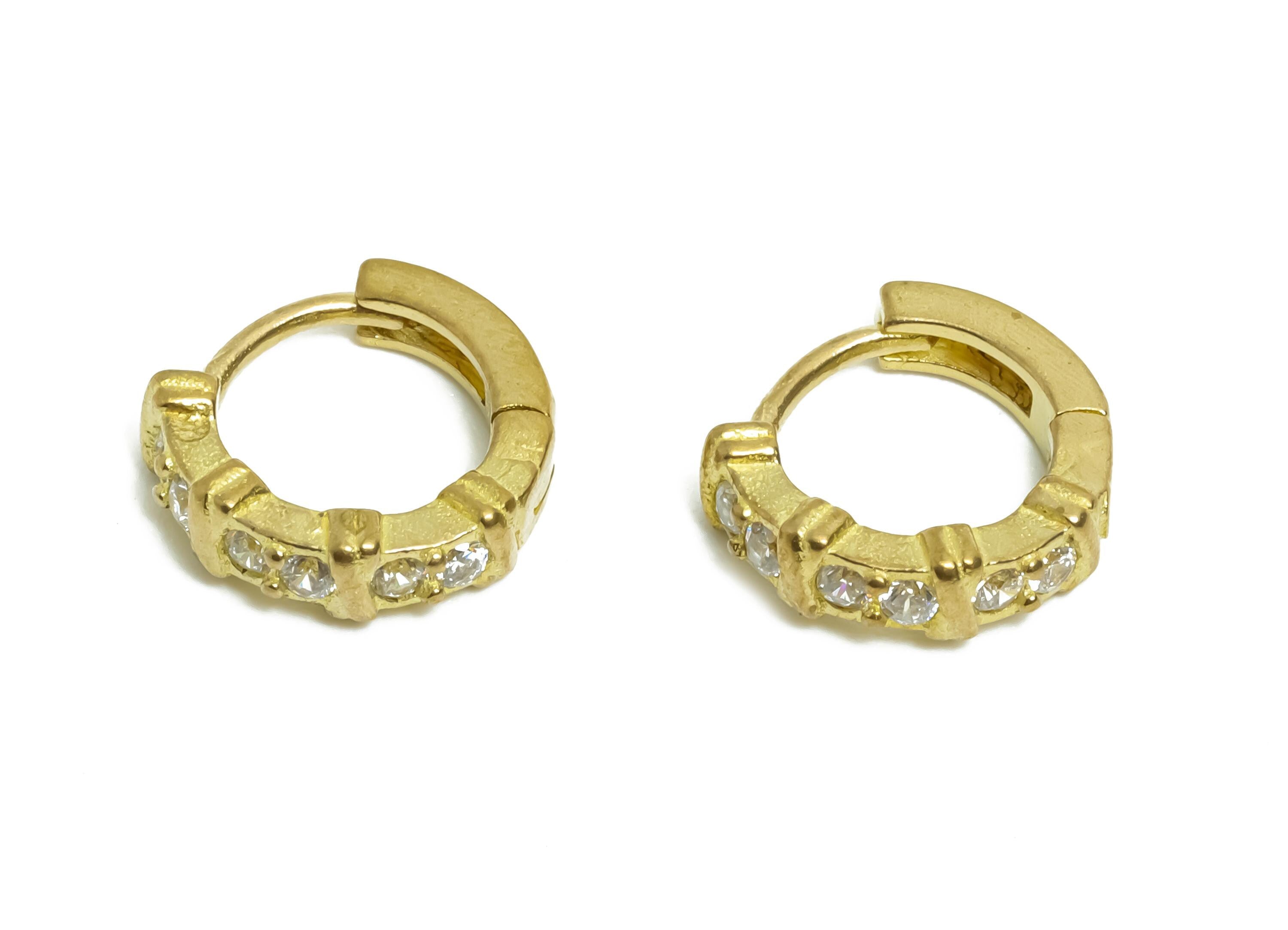 Brass CZ Round Huggie Hoop Earring - Mini Raw Brass Zircon Earring - Textured Huggie Hoop Clasp - Jewelry Finding - 10x9.25x2.8mm - PP11331 - DOMEDBAZAAR