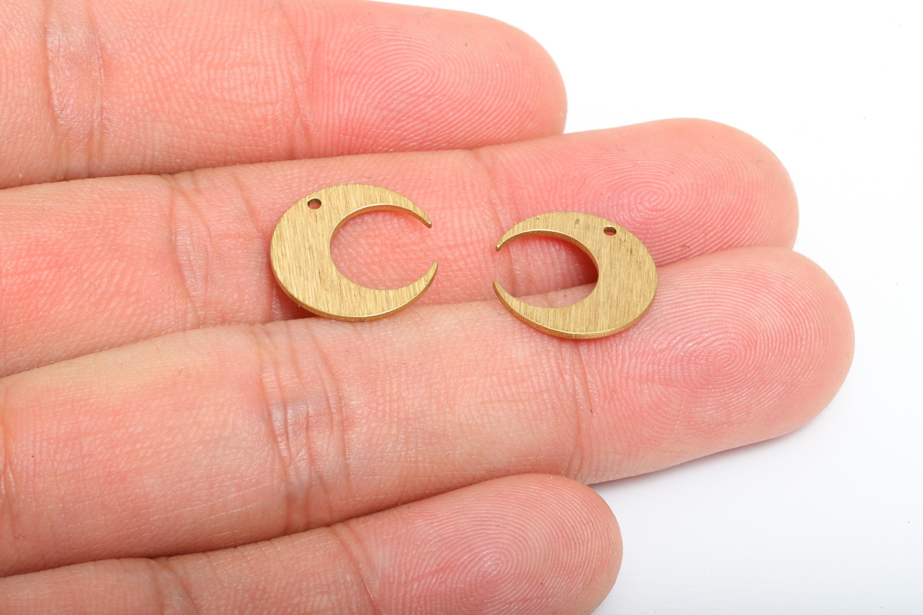 Brass Crescent Earring Charm - Raw Brass Textured Moon Charm - Brass Celestial Crescent Component - Earring Finding - 14x13x0.78mm - PP10770 - DOMEDBAZAAR