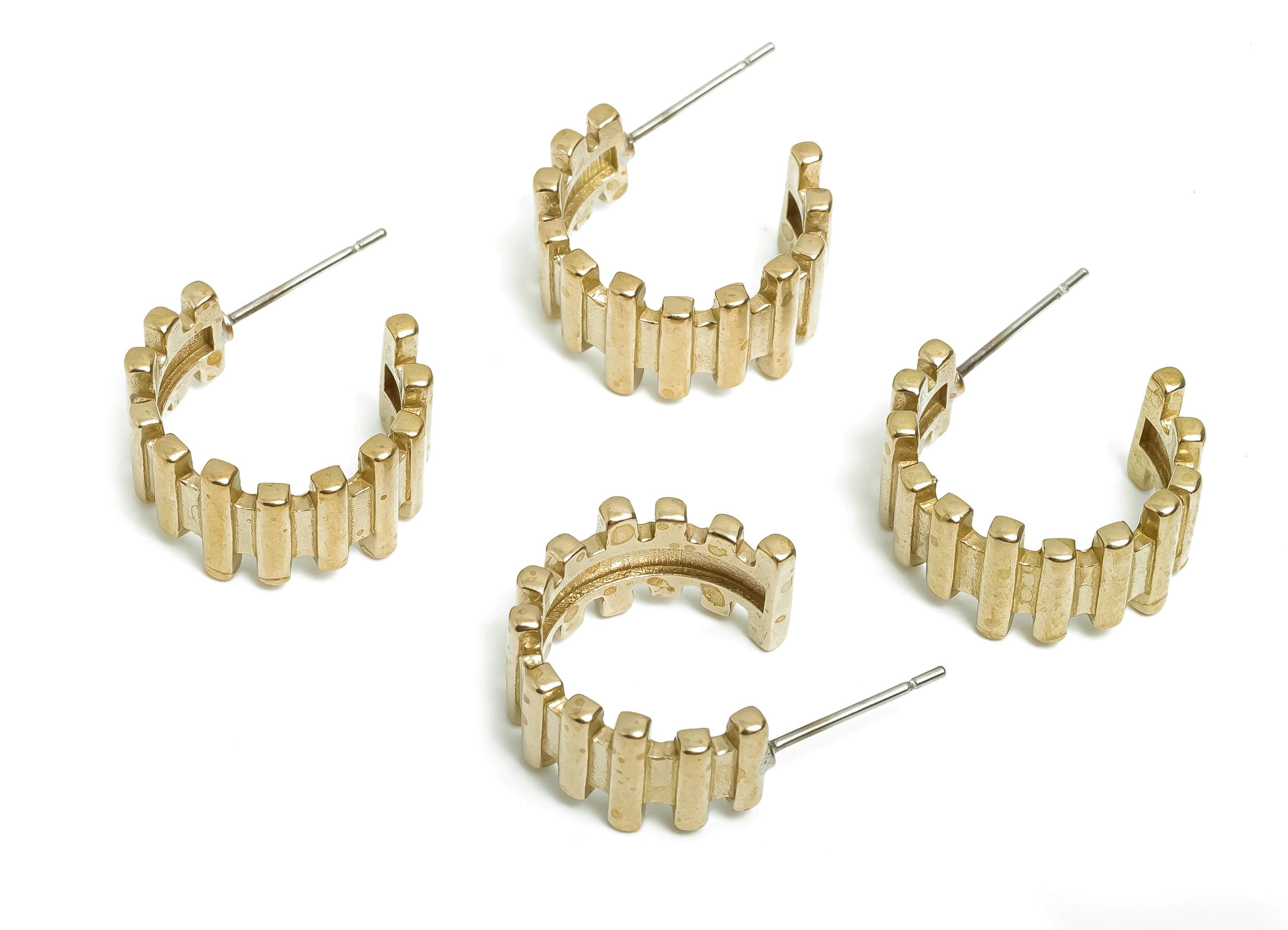 Brass Hoop Earring Post - Chunky Hoop Stud Earring - Modern Hoop Earring Stud - Everyday Earring - Lightweight Jewelry - 16x14x1mm - PP11378 - DOMEDBAZAAR