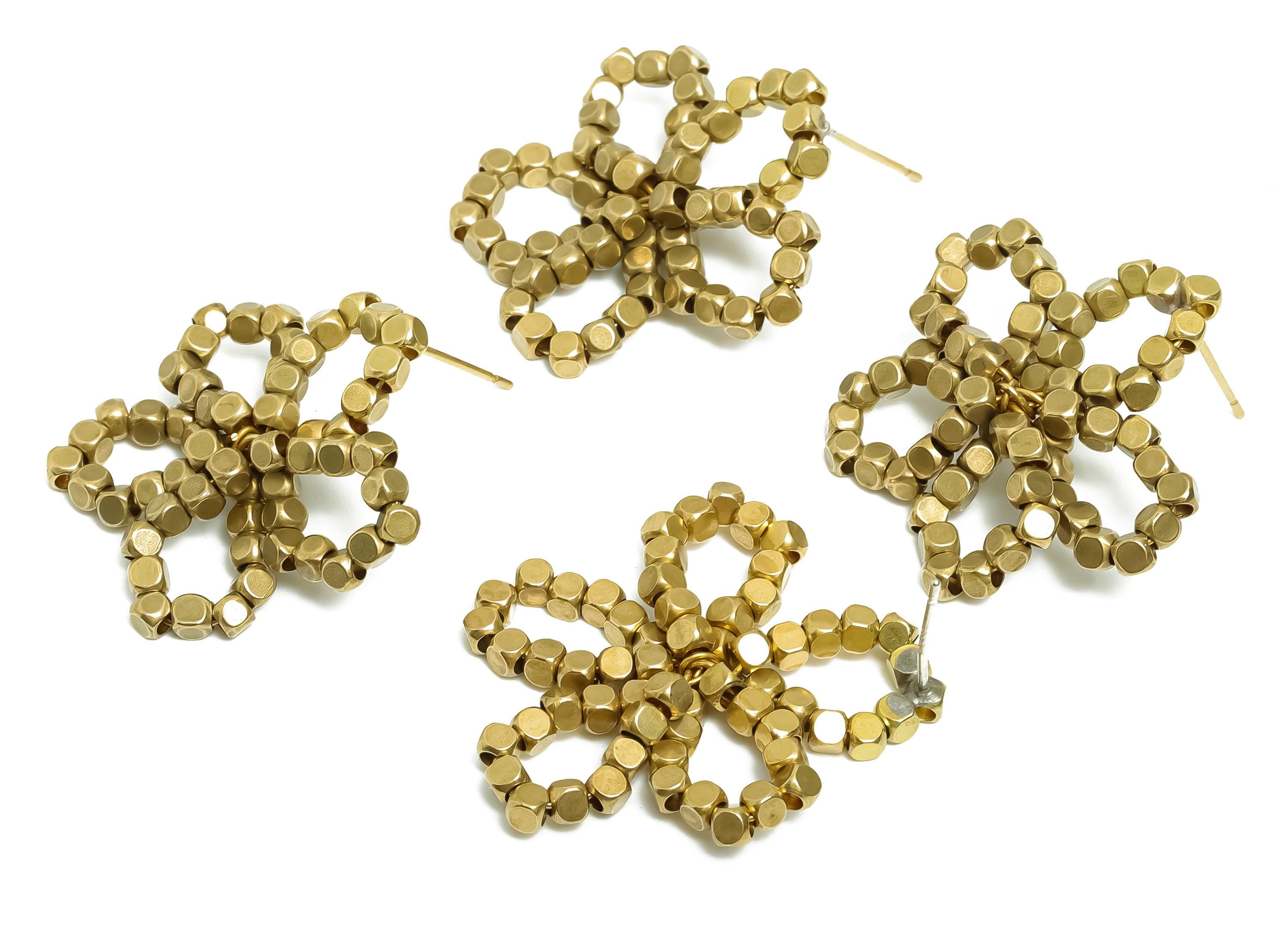 Brass Beaded Floral Earring Post - Raw Brass Bold Flower Earring - Bead Weaving Boho Earring Stud - Everyday Earring - 41x31x2mm - PP11212 - DOMEDBAZAAR