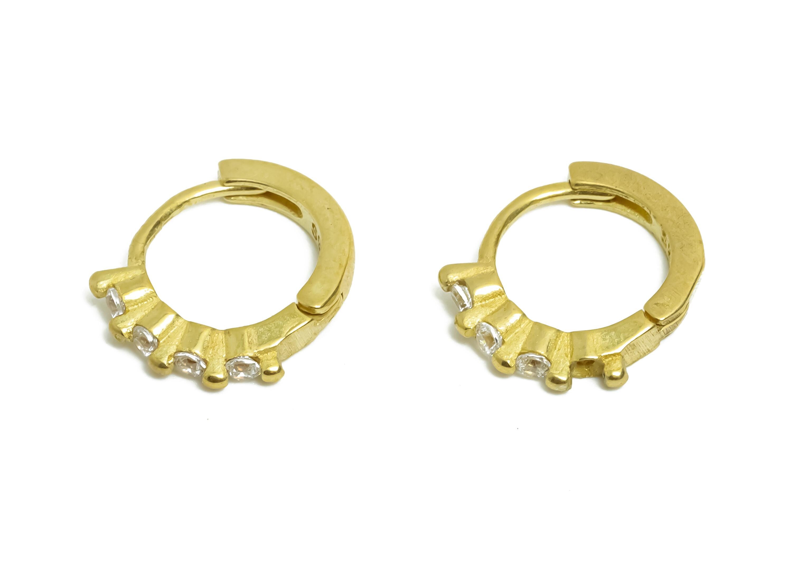Brass CZ Round Huggie Hoop Earring - Raw Brass Minimalist Circle Zircon Earring - Classic Huggie Hoop Clasp - 12.44x10.64x1.68mm - PP11356 - DOMEDBAZAAR