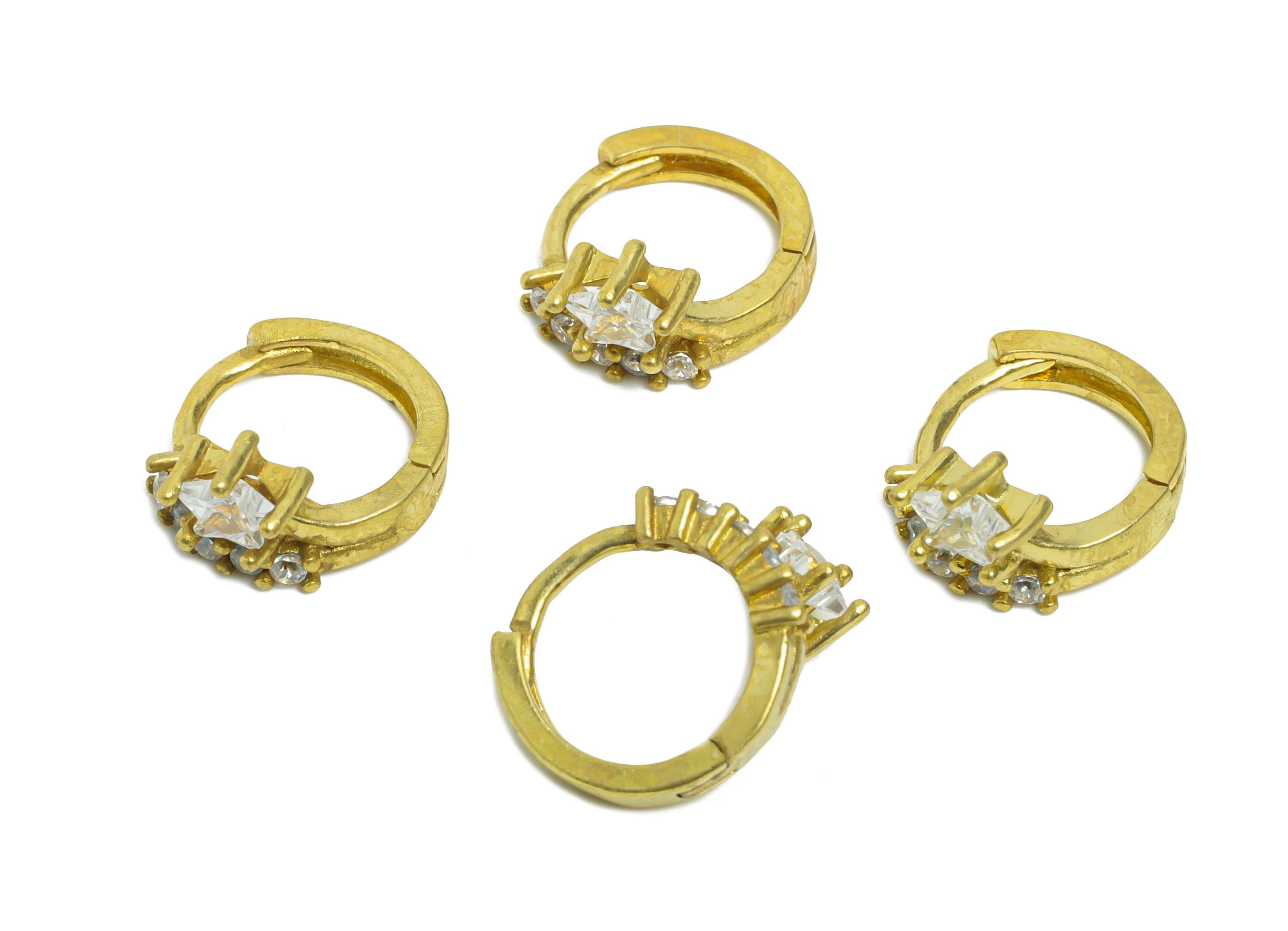 Brass CZ Star Huggie Hoop Earring - Raw Brass Cubic Zircon Hoop Earring - Dainty Huggie Hoop Clasp - Everyday Wear - 14x11x7.62mm - PP11361 - DOMEDBAZAAR