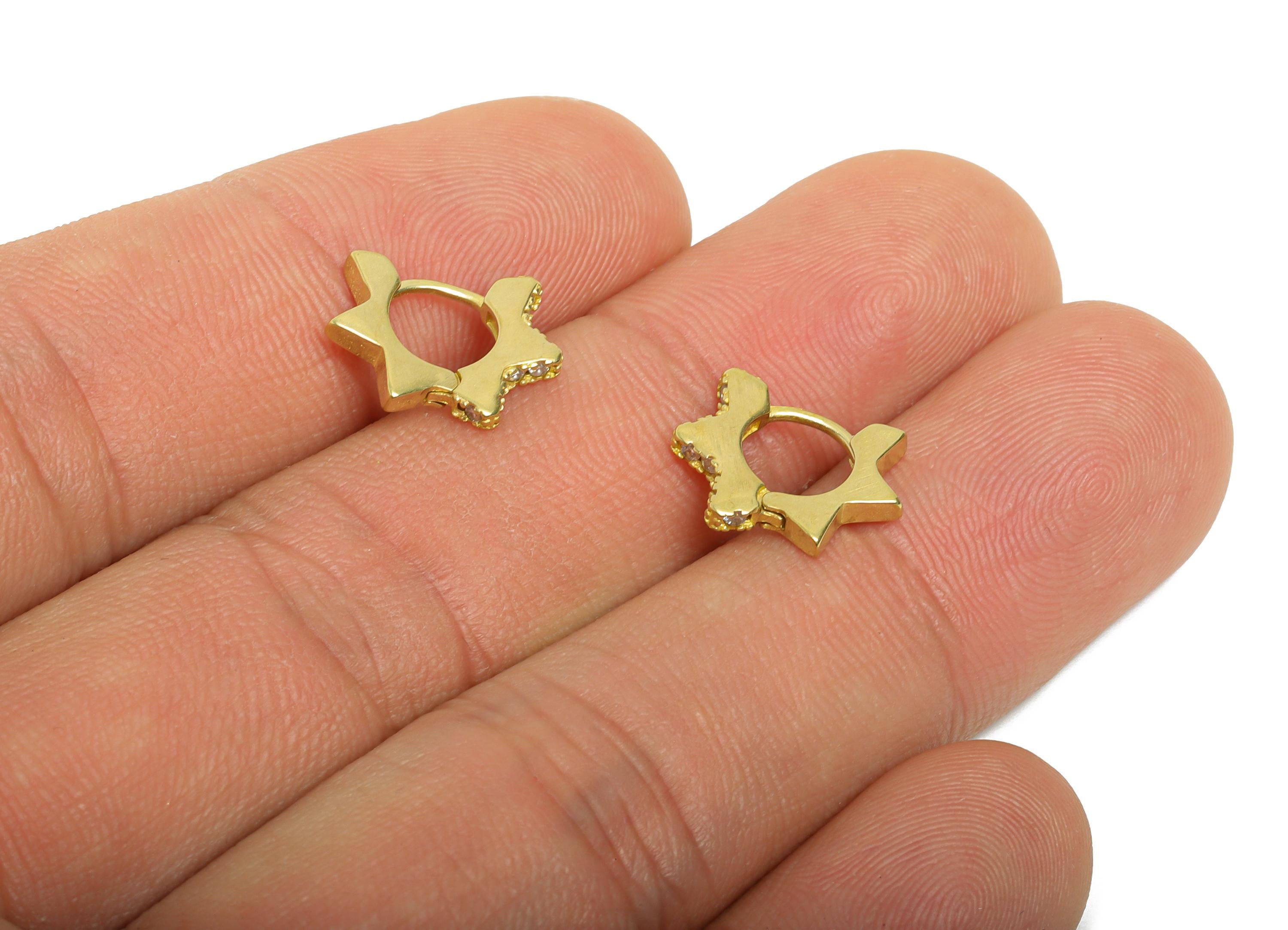 Brass CZ Star Huggie Hoop Earring - Raw Brass Zircon Hoop Earring - Dainty Huggie Hoop Clasp - Everyday Wear - 13.18x10.91x1.91mm - PP11314 - DOMEDBAZAAR