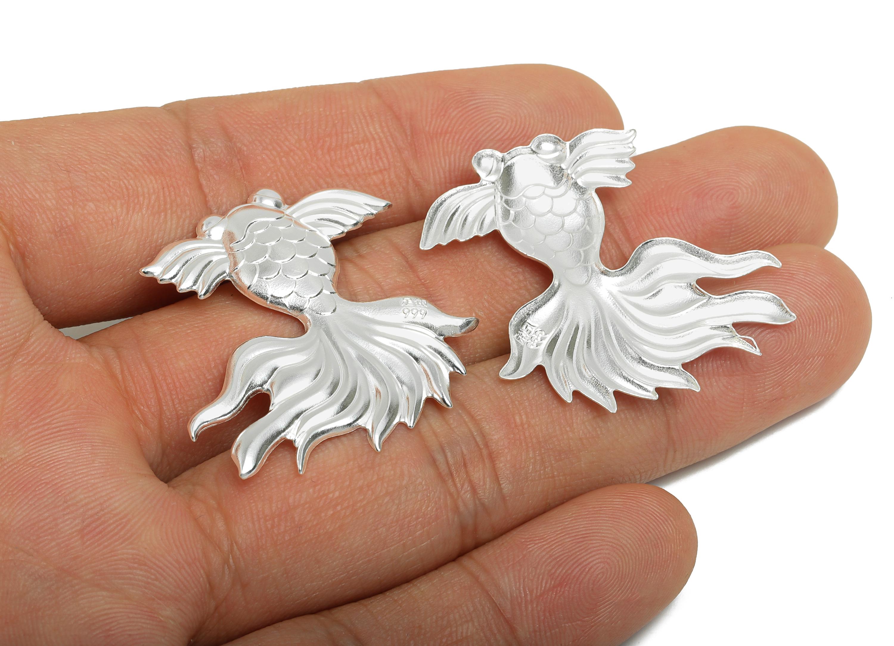 Silver Artisan Lucky Fish Relief - Pure Silver 999 - Marine Life Filigree Decoration Jewelry - Lucky Fish Collectible - 32.8x32.8x2mm-SI1114 - DOMEDBAZAAR