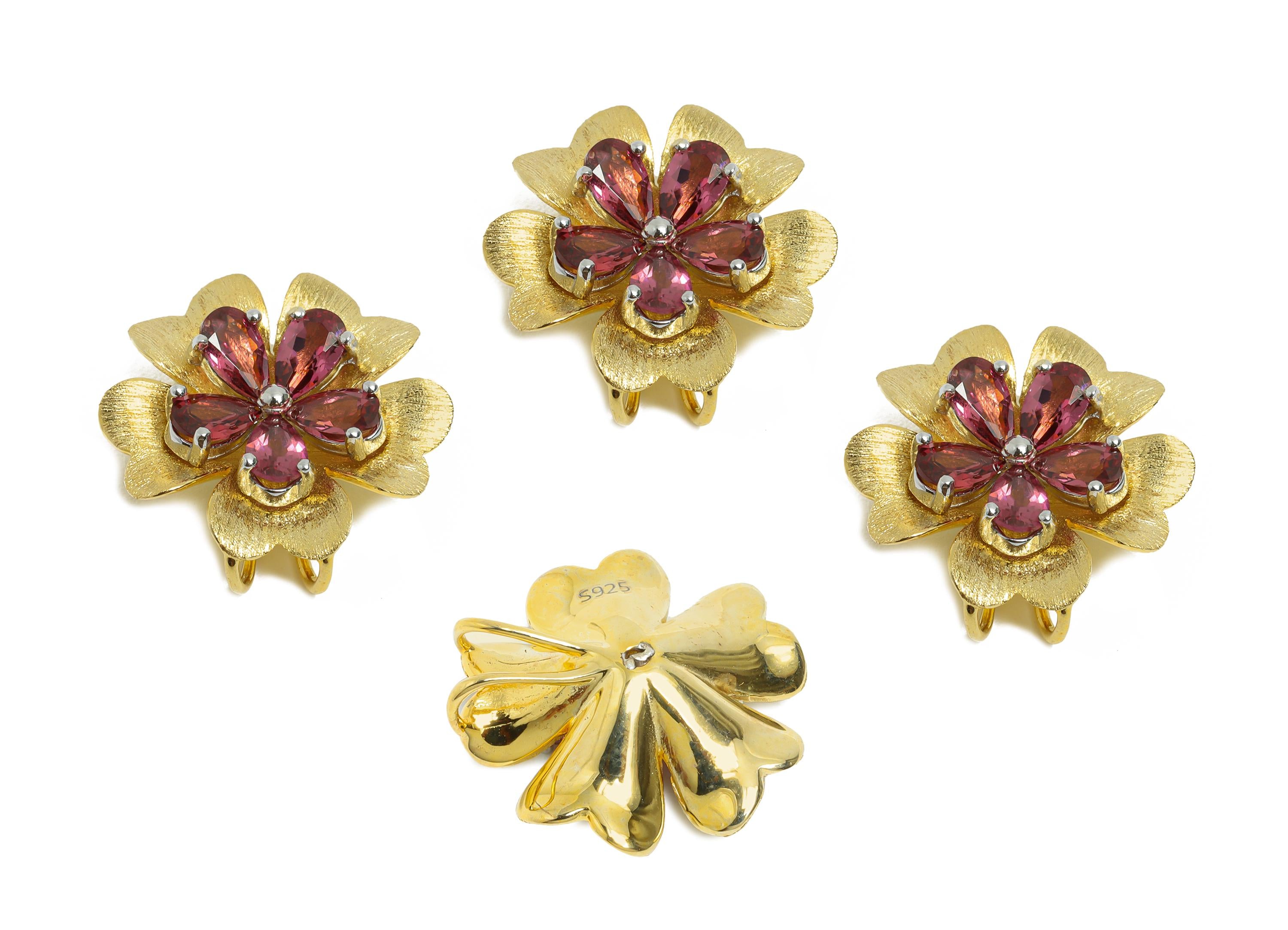 Sterling Silver Flower Pendant - Delicate Garnet CZ Pendant for Necklace - 925 Sterling Silver - 18K Gold Plated - 17x17x5.87mm - SI1180 - DOMEDBAZAAR