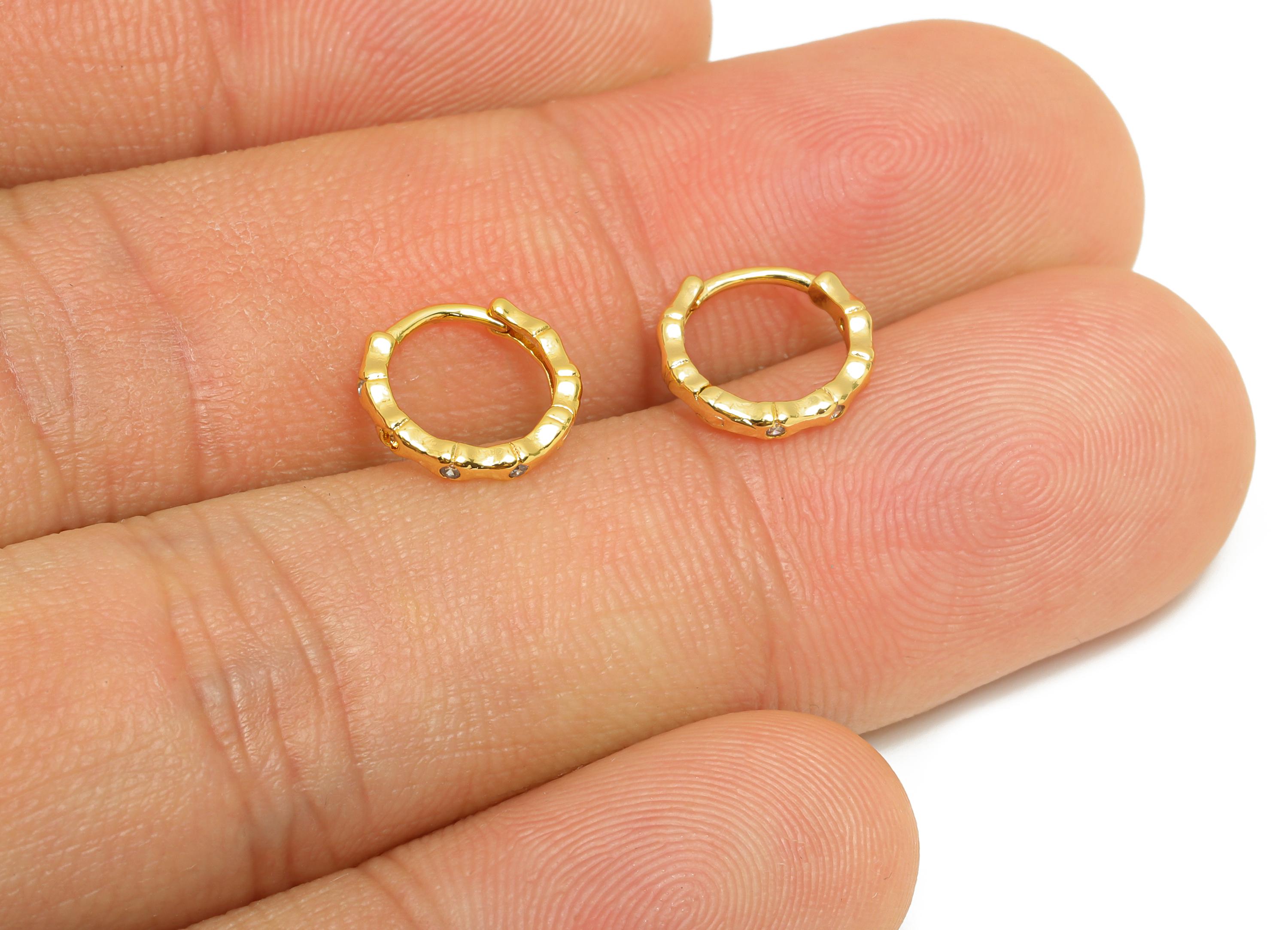 Brass Huggie Hoop Earring - Brass Textured Earring - Huggie Hoop Clasp - Everyday Wear - 18K Real Gold Plated - 9.53x9.3x1.54mm - RGP10917 - DOMEDBAZAAR