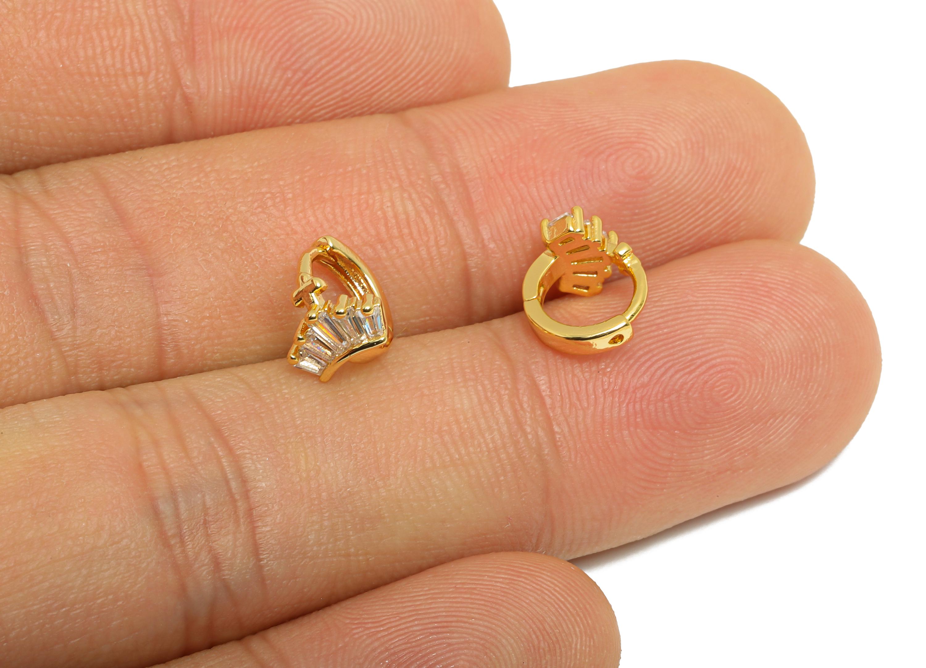 Brass CZ Huggie Hoop Earring - Tiny Brass Fan Zircon Earring - Minimalist Huggie Hoop Clasp - 18K Real Gold Plated - 9.55x8.3x7mm - RGP10898 - DOMEDBAZAAR