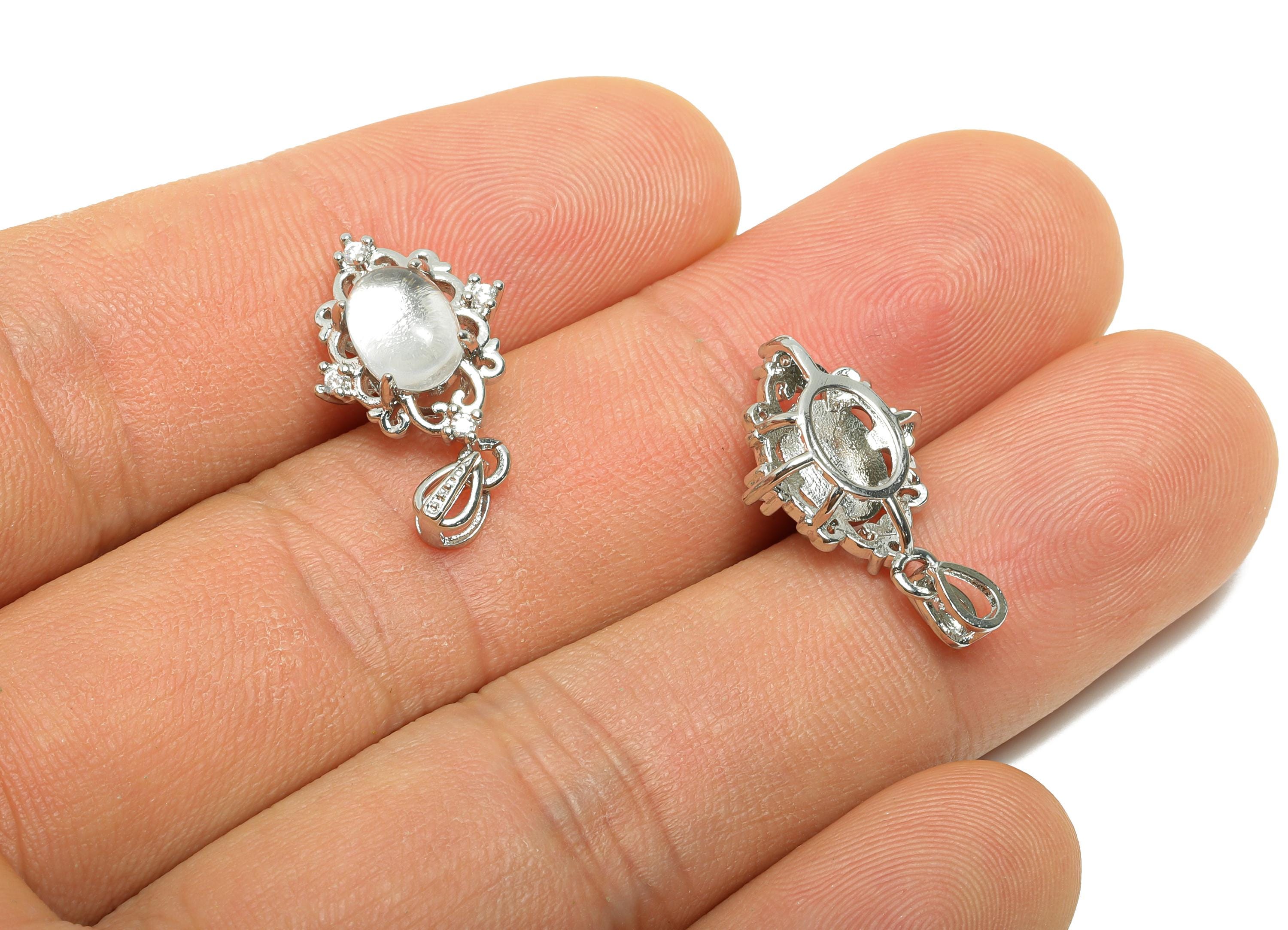 Brass Oval Pendant - Vintage White Crystal Necklace Pendant - Ornate Craft Jewelry Component - White K Plated - 21.25x11.69x8mm - PP11488 - DOMEDBAZAAR