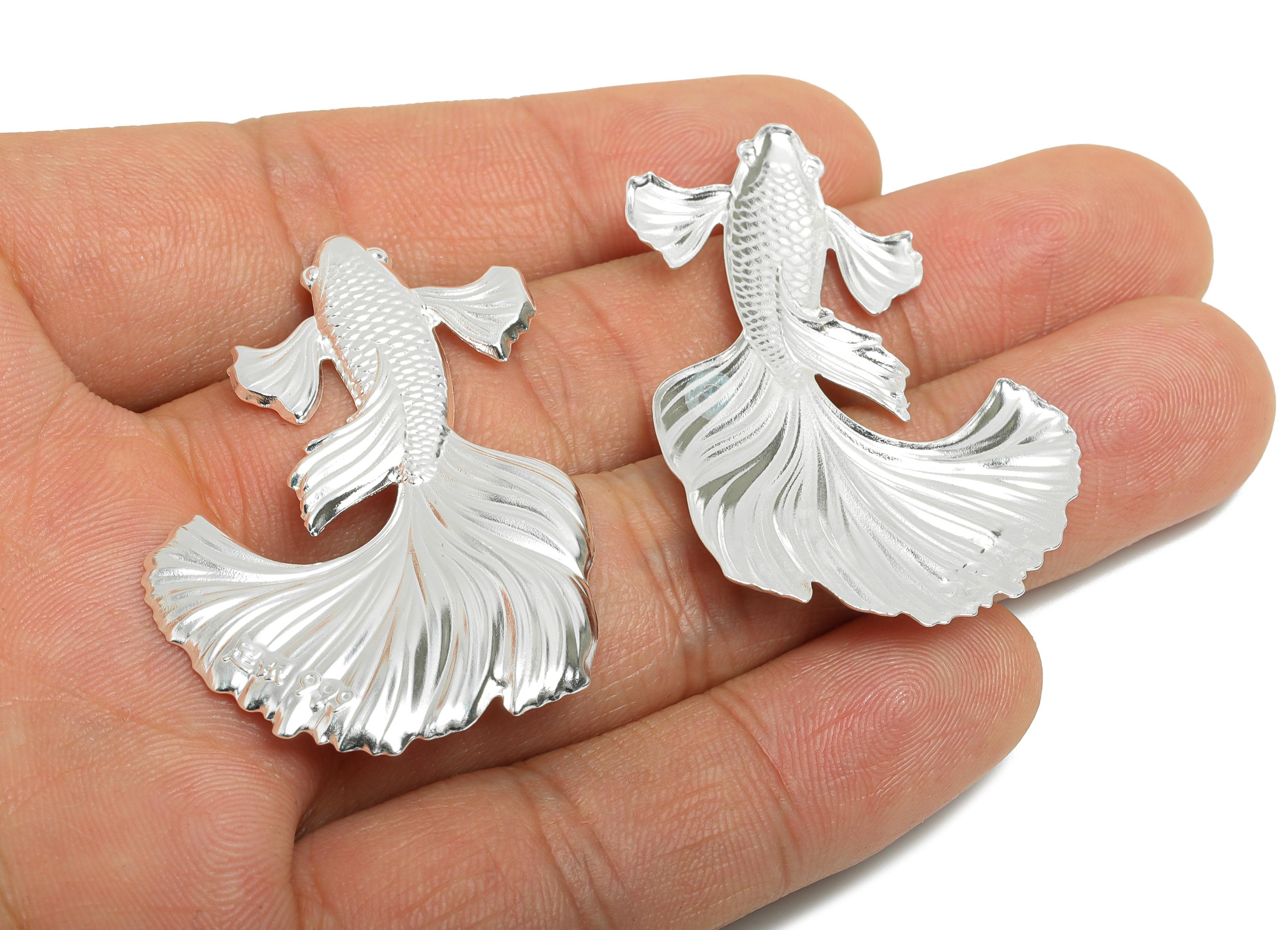 Silver Artisan Lucky Koi Fish Relief - Pure Silver 999 - Marine Life Filigree Commemorative Coin - Decoration Jewelry - 47x31x2mm - SI1117 - DOMEDBAZAAR