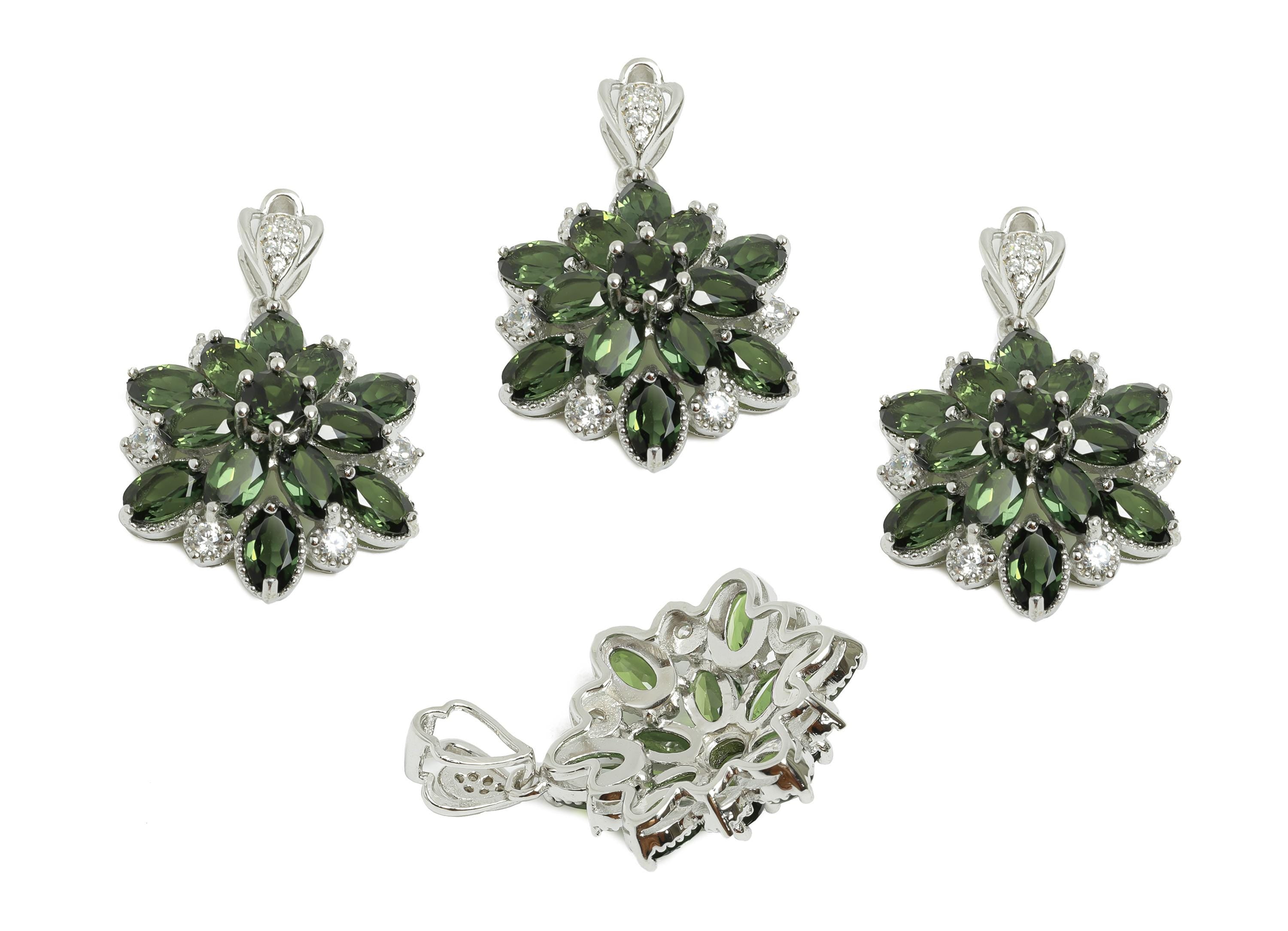 Floral Diopside Pendant - Dainty Zircon Geometry Diopside Pendant With Bail - 925 Sterling Silver - Silver Plating - 27x17x8mm - SI1178 - DOMEDBAZAAR