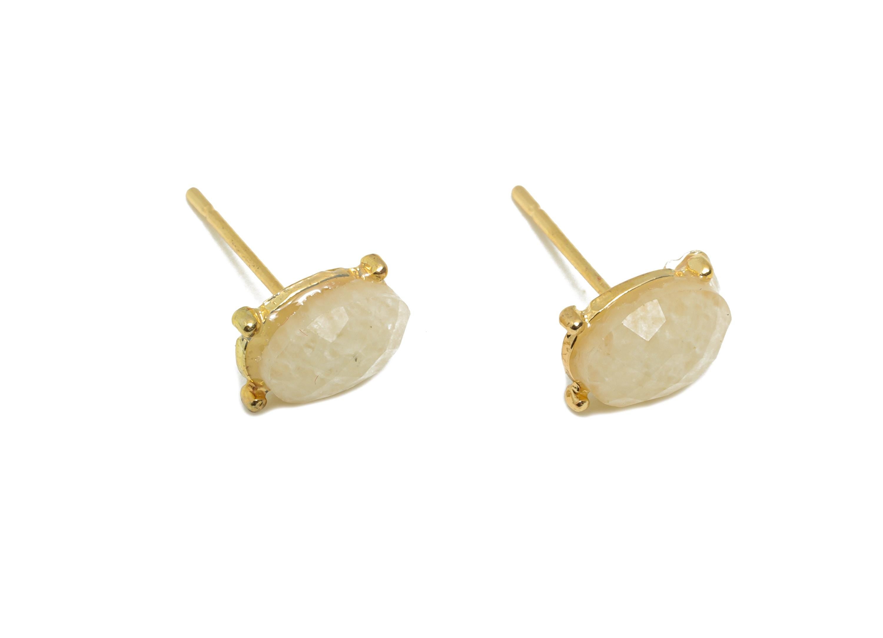 Alloy Moonstone Oval Earring Stud - Nature Stone Earring - Vintage Faceted Gemstone Earring Stud - Gold Tone Plating - 8.4x6.6x4mm - NS3118 - DOMEDBAZAAR