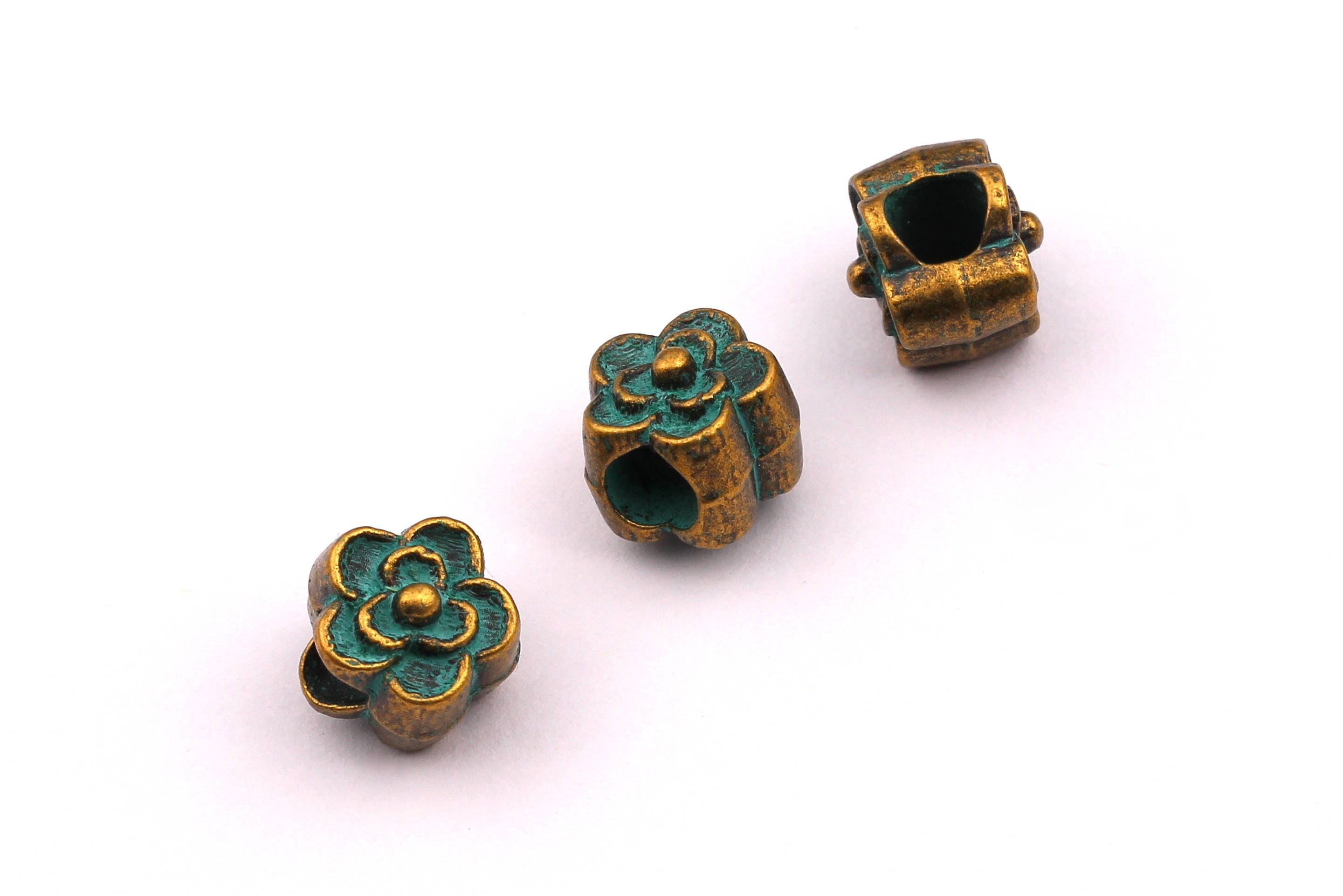 Faux Patina Beads - Flower Shaped - Alloy Charms - Antique Bronze Tone Necklace - Zinc Alloy Pendant - Jewelry Supplies - 9x7mm ZZ1121 - DOMEDBAZAAR