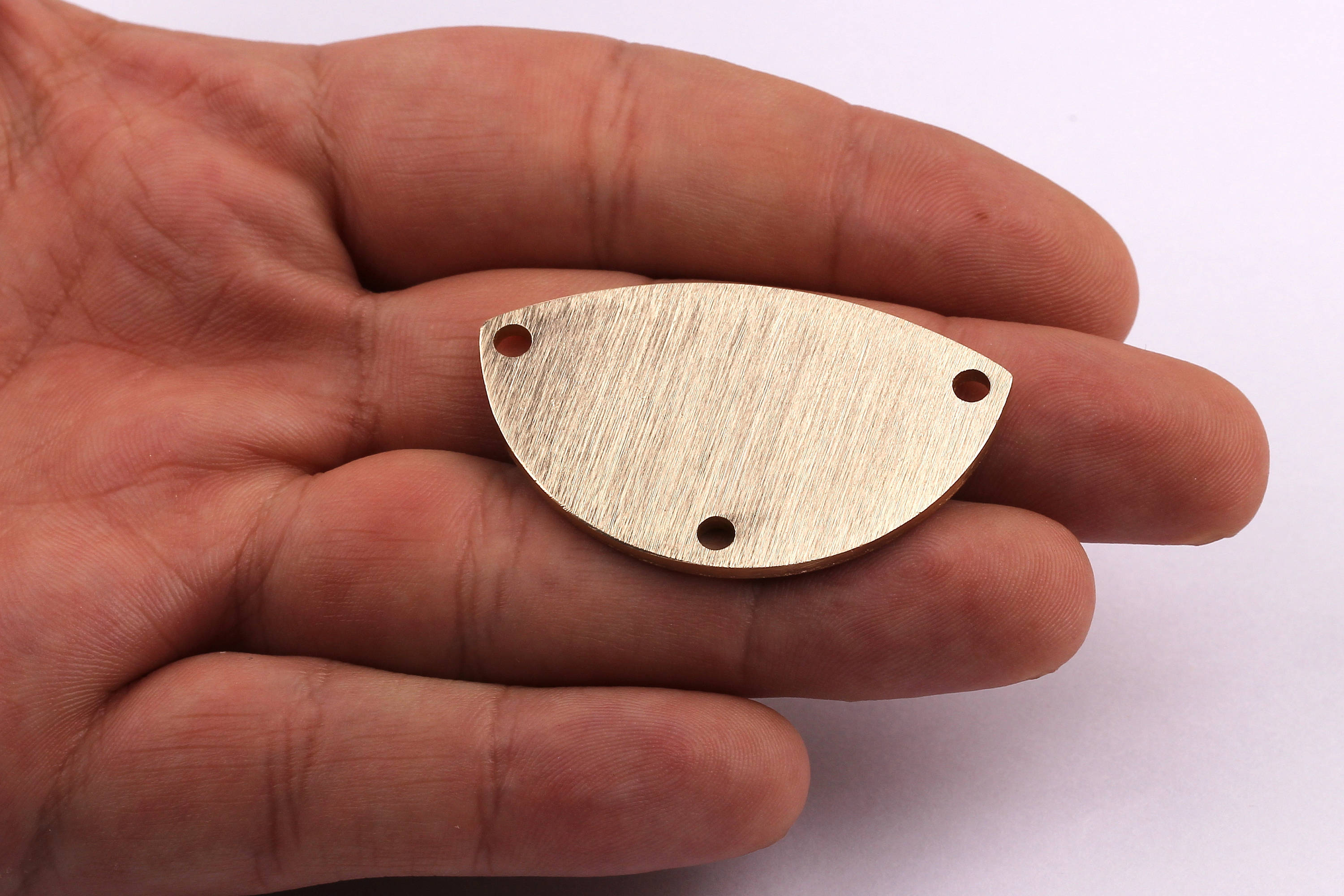 Aluminum Stamping Blank - Curvilinear Shaped Pendant - Anodized Aluminium Charms - Wall Decor - Gold Tone - 25x43x2mm - AA1032 - DOMEDBAZAAR