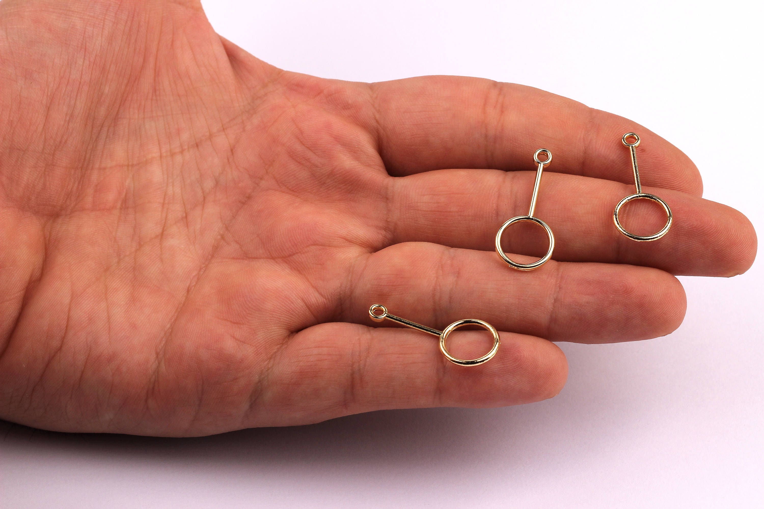 Circle Shaped Charms- Zinc Alloy Earring Connector - Gold Tone Findings - Pendant for Necklace - Jewelry Supplies - 27x11x1.5mm - ZZ1162 - DOMEDBAZAAR