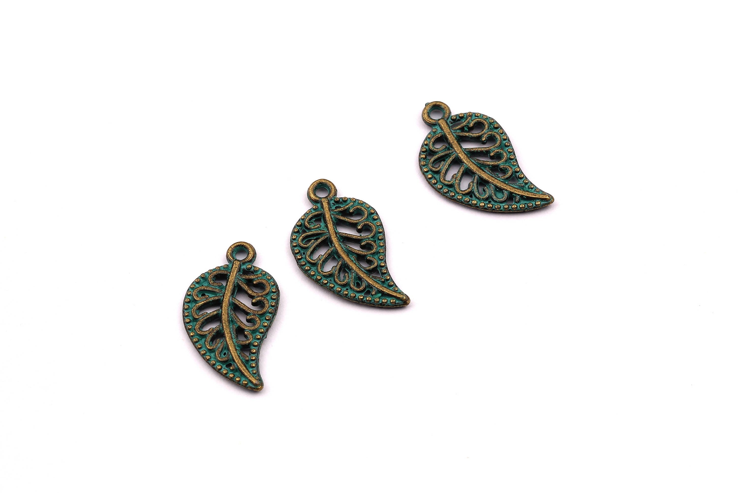 Faux Patina Pendant - Leaf Shaped - Alloy Charms - Antique Bronze Tone Necklace - Zinc Alloy Beads - Jewelry Supplies -18x10x1.5mm ZZ1093 - DOMEDBAZAAR