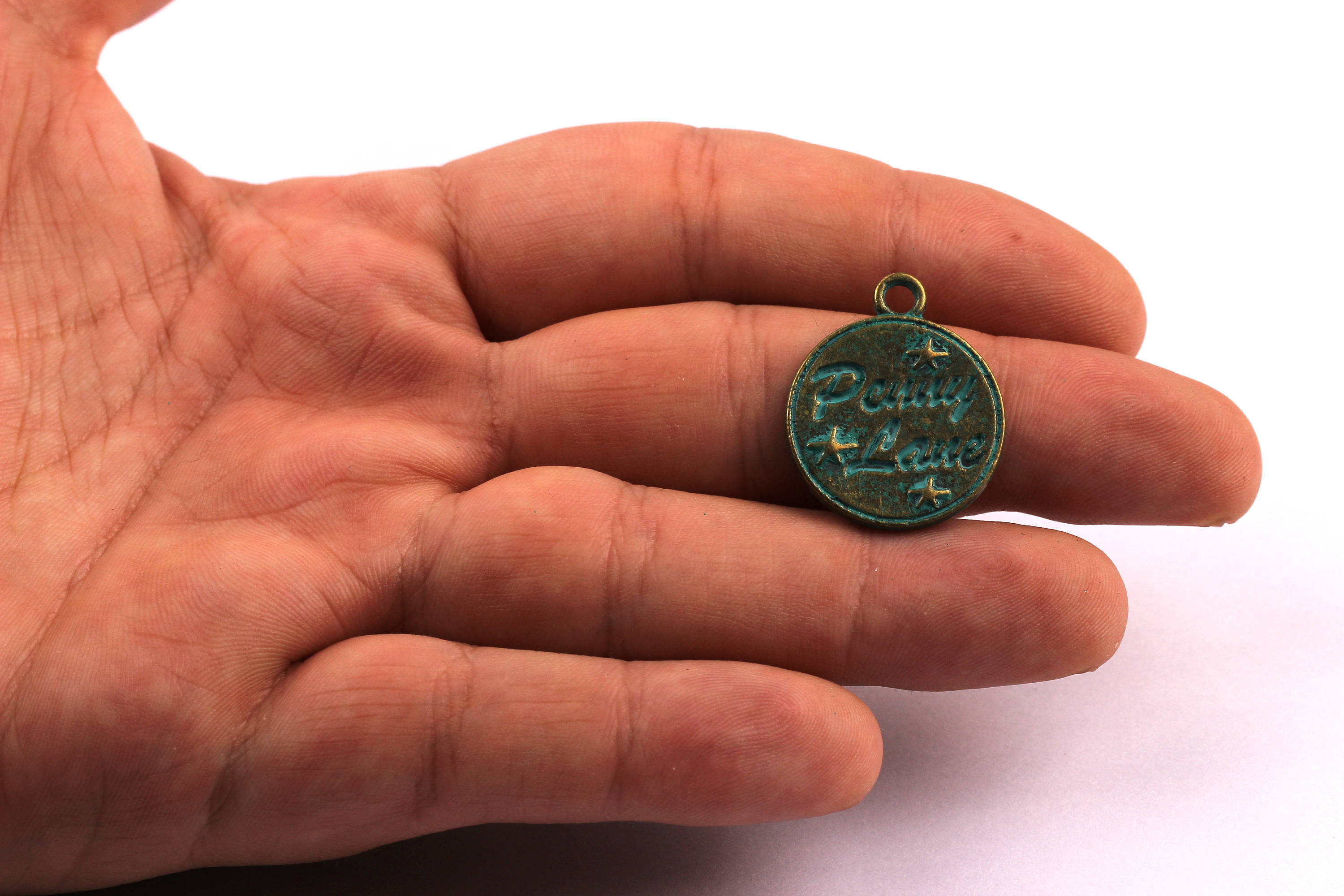 Faux Patina Pendant - Medal Shaped - Alloy Charms - Antique Bronze Tone Necklace - Zinc Alloy Bead - Jewelry Supplies - 21x21x1.8mm - ZZ1058 - DOMEDBAZAAR