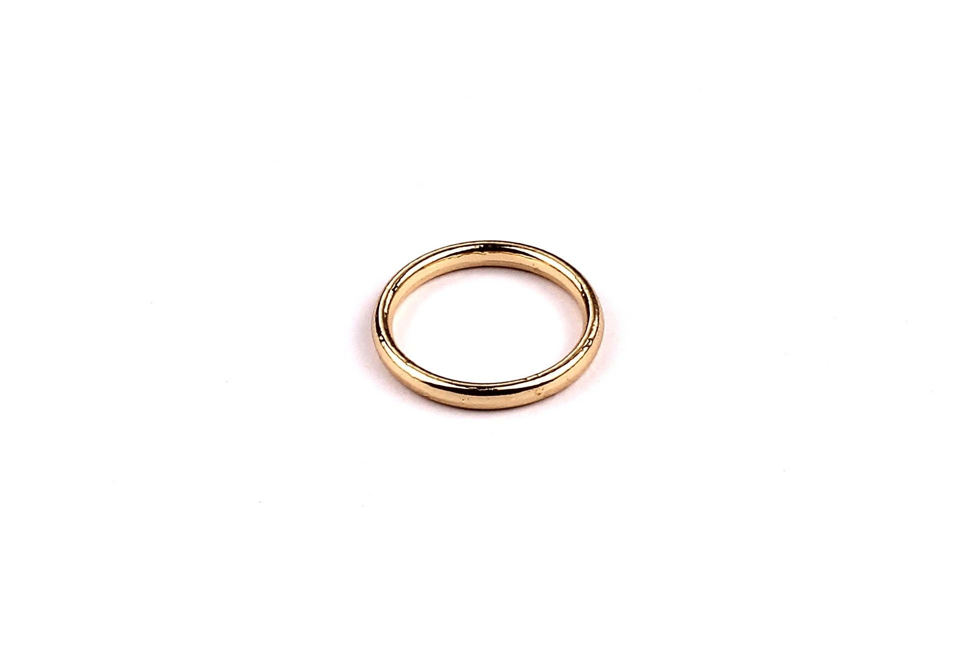 Circle Shaped Charms- Zinc Alloy Earring Findings - Gold Tone Connector - Alloy Pendant for Necklace - Jewelry Supplies - 14x14x1mm - ZZ1166 - DOMEDBAZAAR