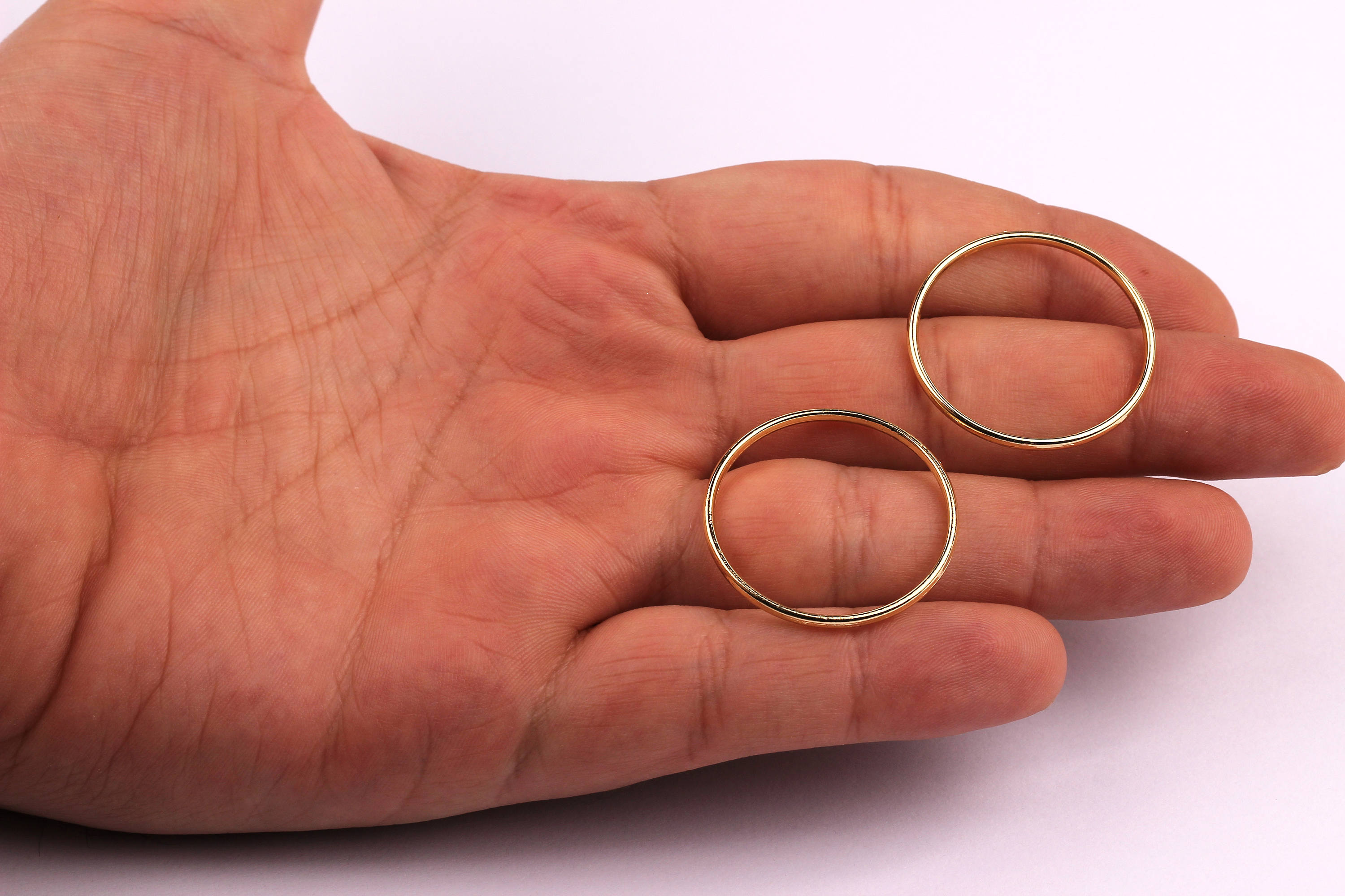 Circle Shaped Charms- Zinc Alloy Earring Findings - Gold Tone Connector - Alloy Pendant for Necklace - Jewelry Supplies - 29x1.9mm - ZZ1170 - DOMEDBAZAAR