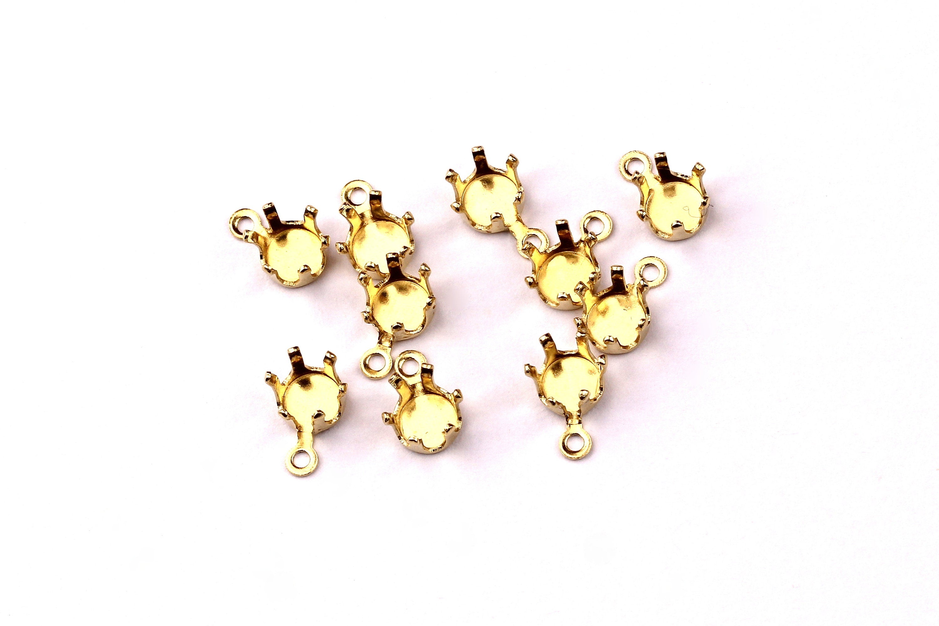 Brass Prong Setting - Round Shaped Setting - Earring Findings- Jewelry Supplies - 4.5mm Pad - PP1144 - DOMEDBAZAAR