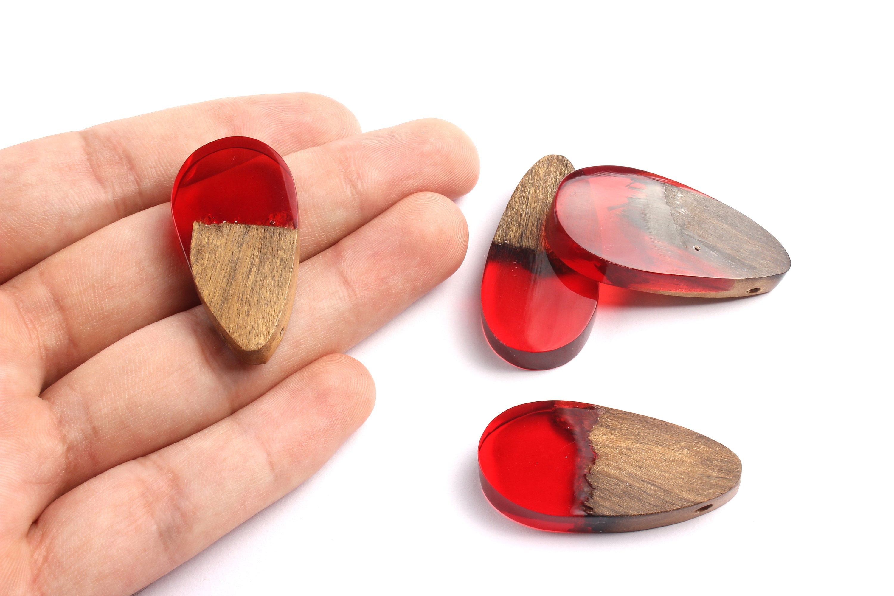 Griding Glue Oak Bark Wood Pendant - Oak Bark Griding Glue - Red Griding Glue Pendant - 38.3x20.2x6.81mm - BB1045A - DOMEDBAZAAR