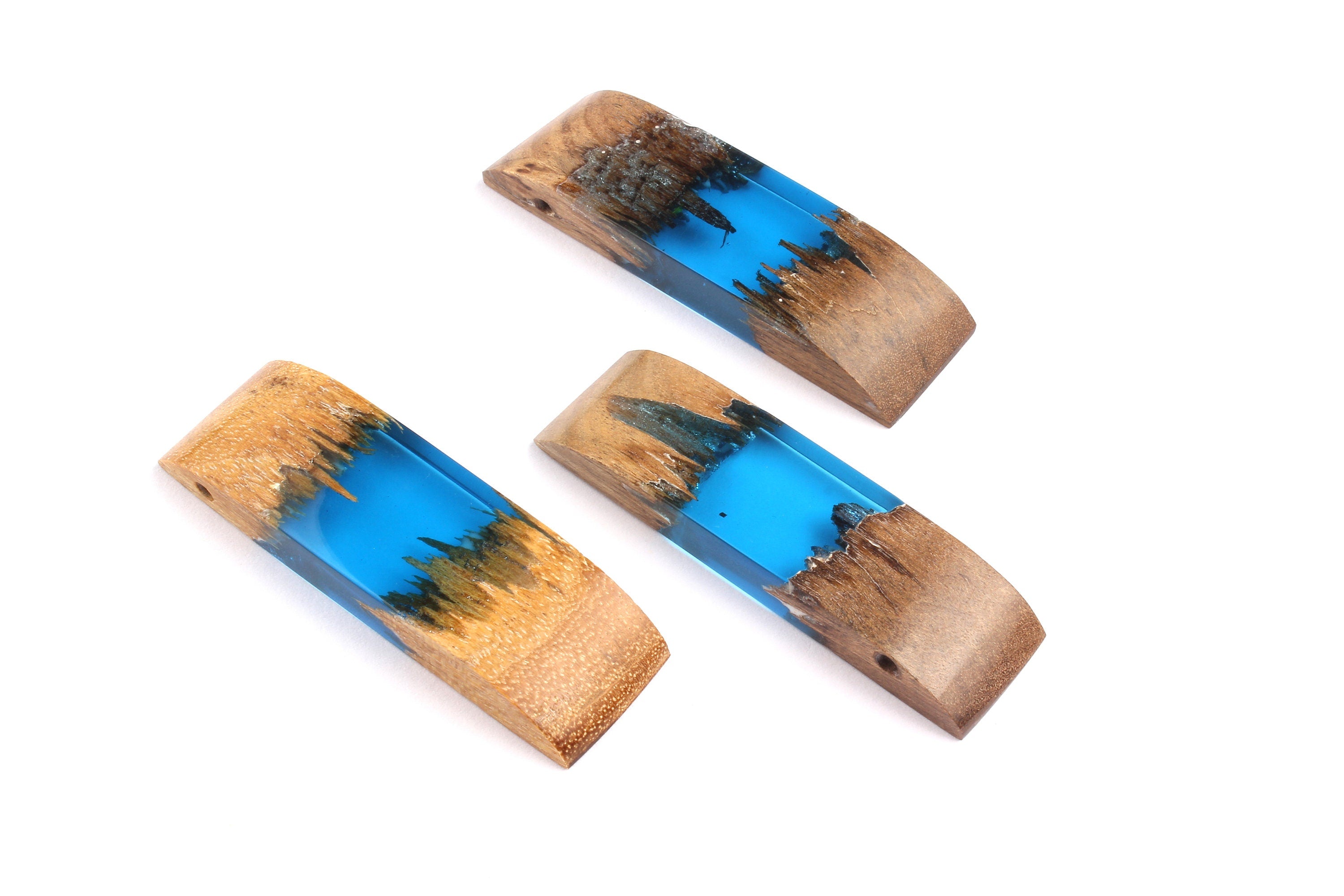 Griding Glue Oak Bark Wood Pendant - Blue Oak Bark Griding Glue - Griding Glue Pendant - 56.2x16.7x8.07mm - BB1049B - DOMEDBAZAAR