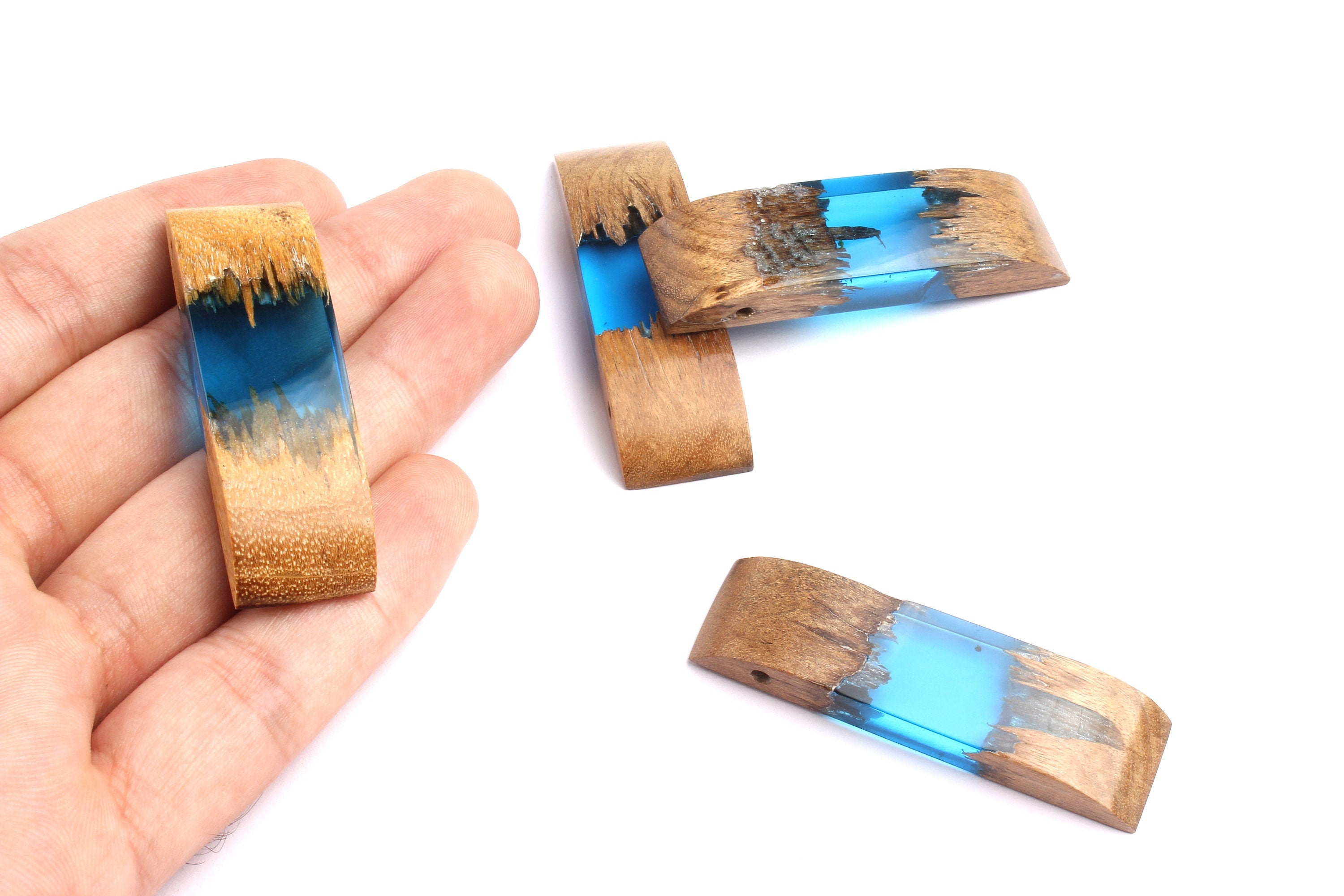 Griding Glue Oak Bark Wood Pendant - Blue Oak Bark Griding Glue - Griding Glue Pendant - 56.2x16.7x8.07mm - BB1049B - DOMEDBAZAAR