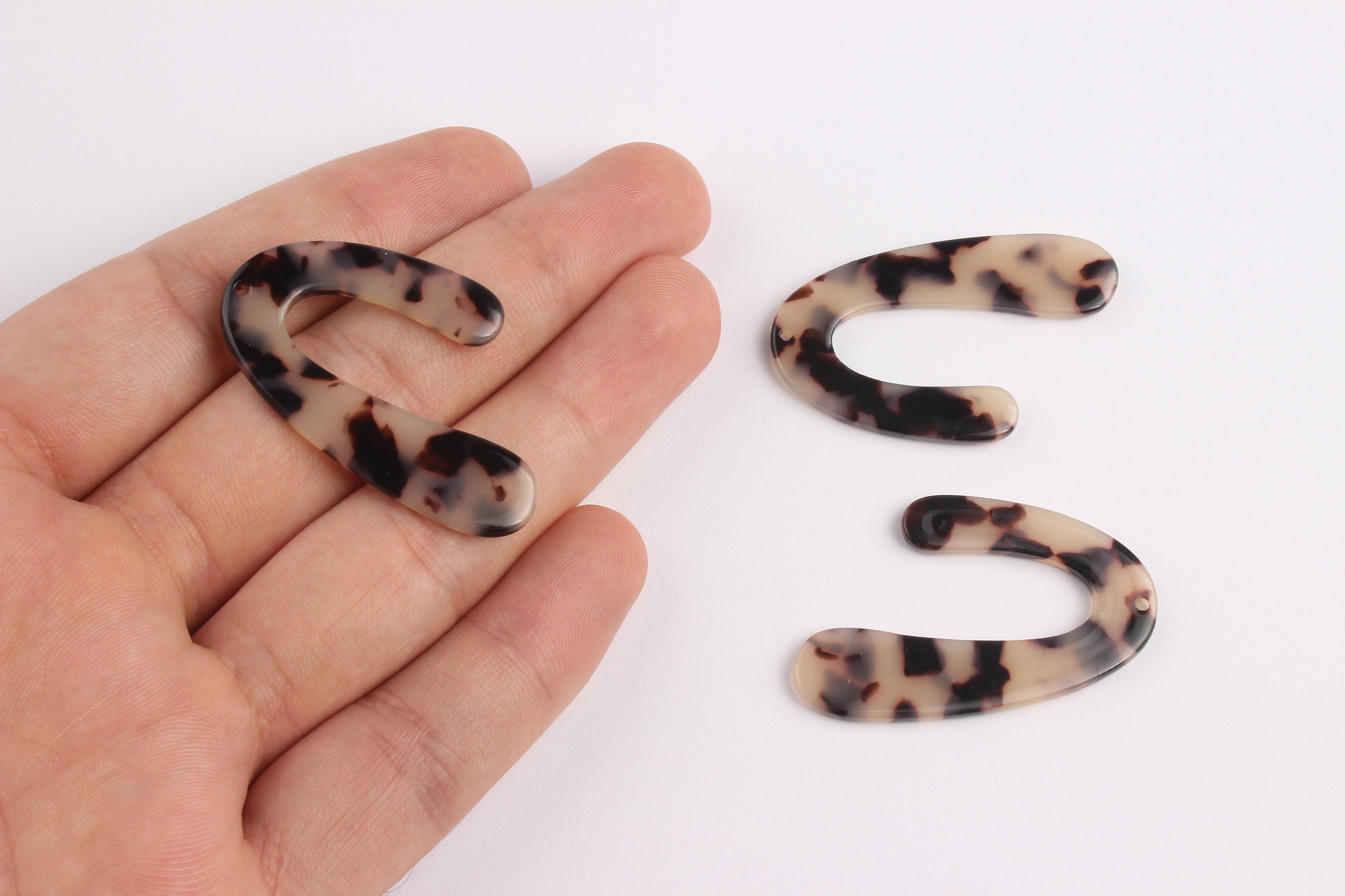 Acetate U Charms - Blonde Tortoise Shell Earrings - U Earrings and Pendant - Necklace Pendant - Color Code: A07 - 44.1x29.9mm - AC1083B - DOMEDBAZAAR