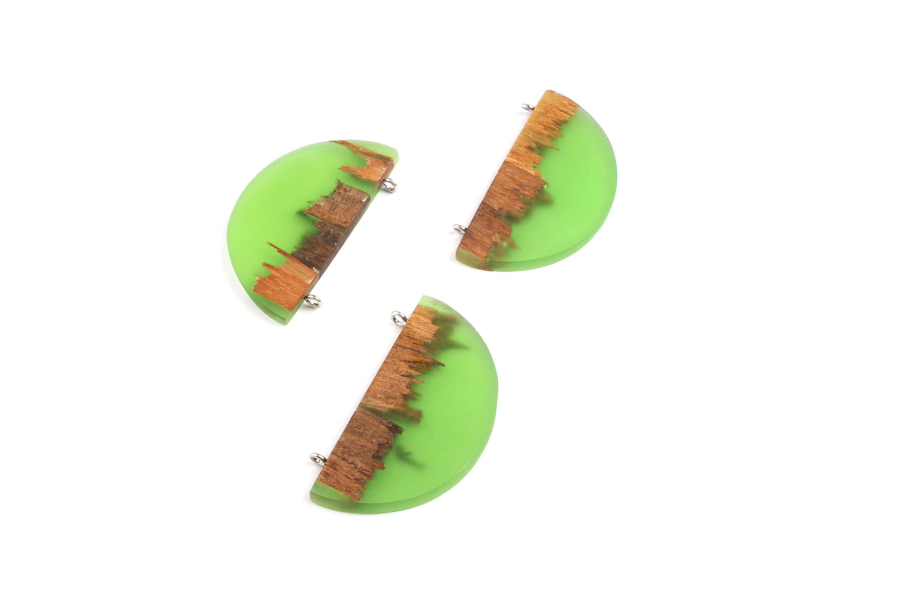 Griding Glue Oak Bark Wood Pendant - Green Circle Shaped Oak Bark Griding Glue - Griding Glue Pendant - 29.9x49.7x4.66mm - BB1048B - DOMEDBAZAAR