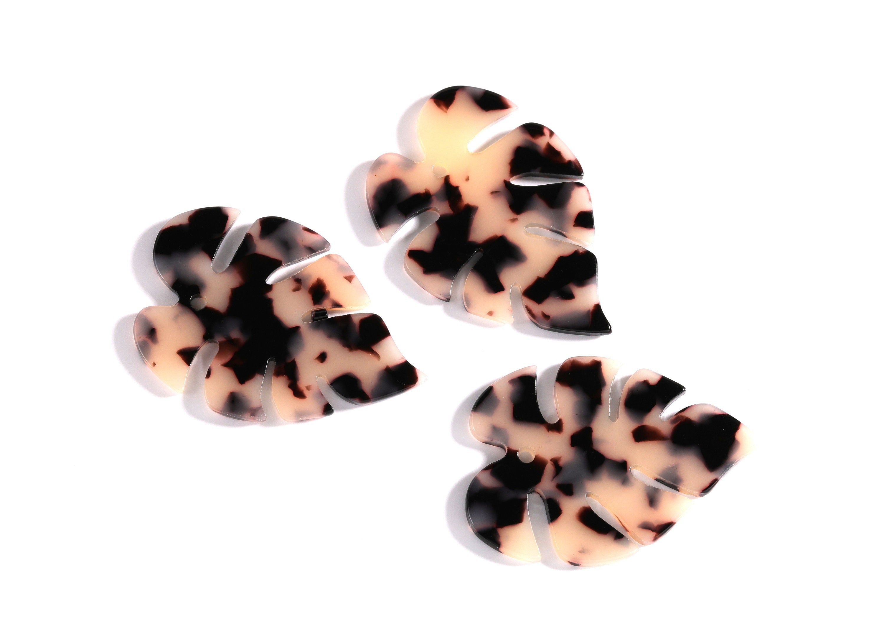 Blonde Tortoise Shell Earrings - Acetate Earring Charms - Leaf Shaped Pendant - Jewelry Supplies - Color Code: A07 - 44x35x2.5mm - AC1146B - DOMEDBAZAAR