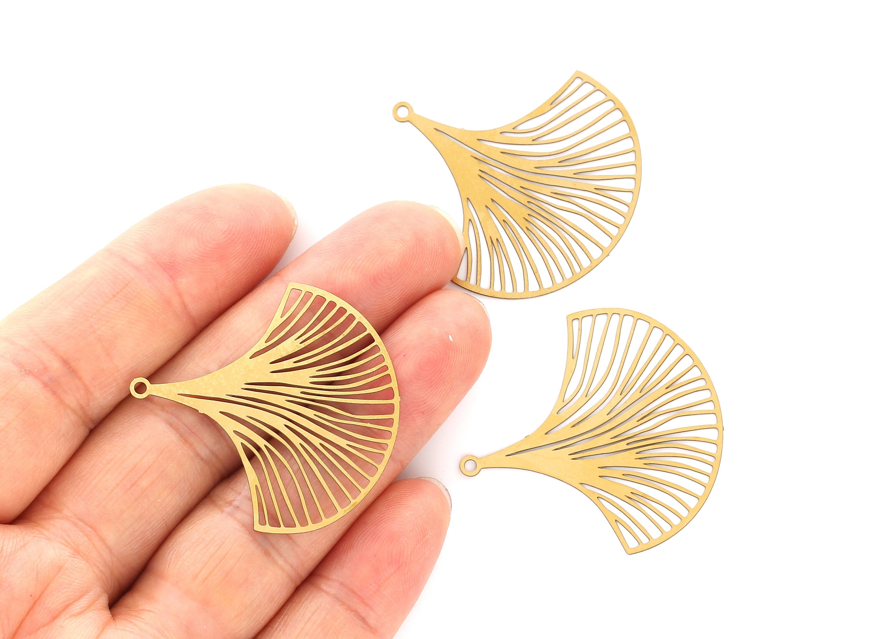 Raw Brass  Fan Shaped Necklace Charms - Raw Brass Hallow Out Fan Shaped  Necklace Findings - Jewelry Supplies - 32.3x33.3x0.3mm - JJB3679 - DOMEDBAZAAR