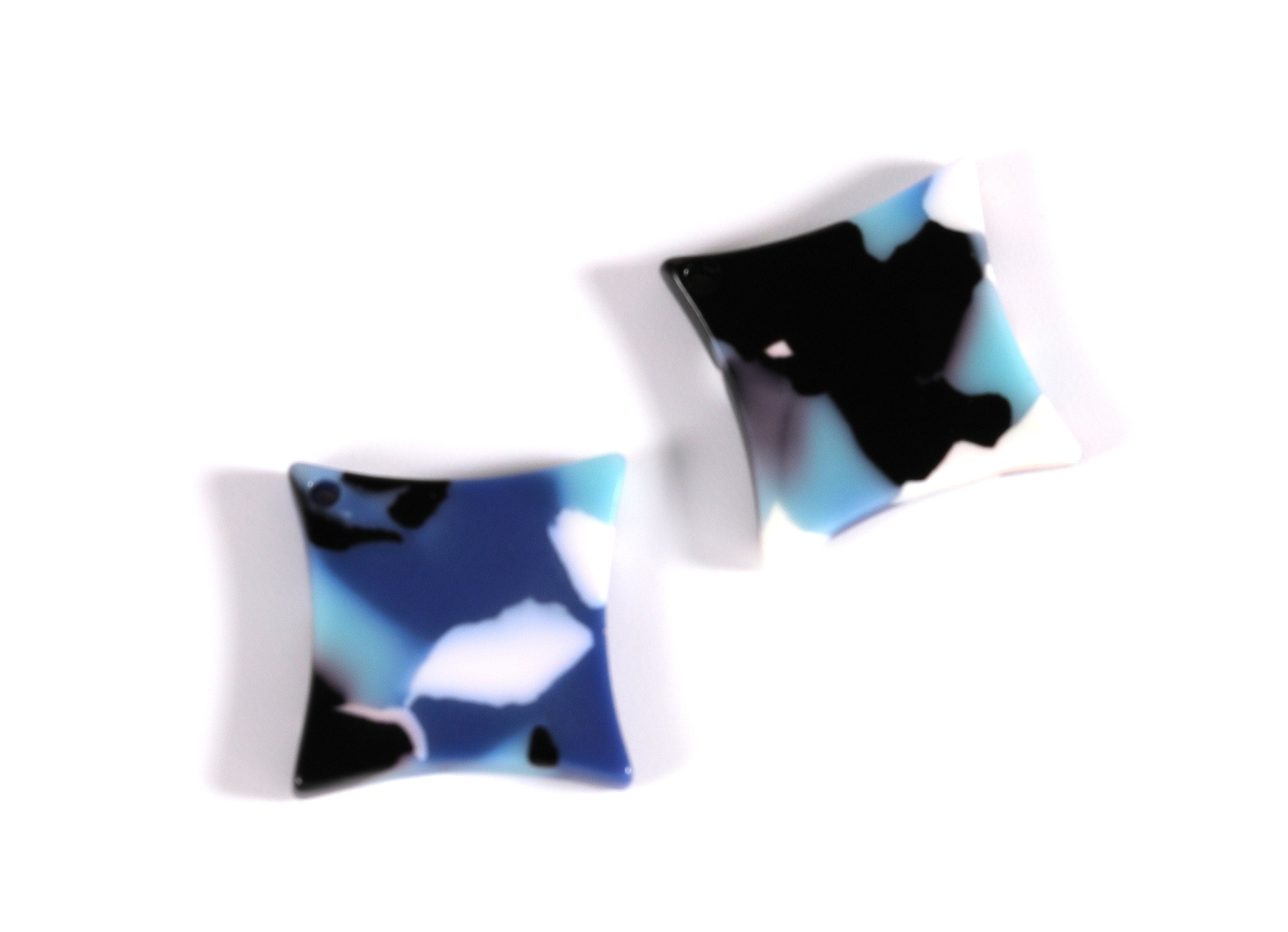 Acetate Compass Points Charms - Compass Points Earrings and Pendant - Earring Findings - Color Code: A16 -21.62x15.58x2.6mm - AC1069J - DOMEDBAZAAR