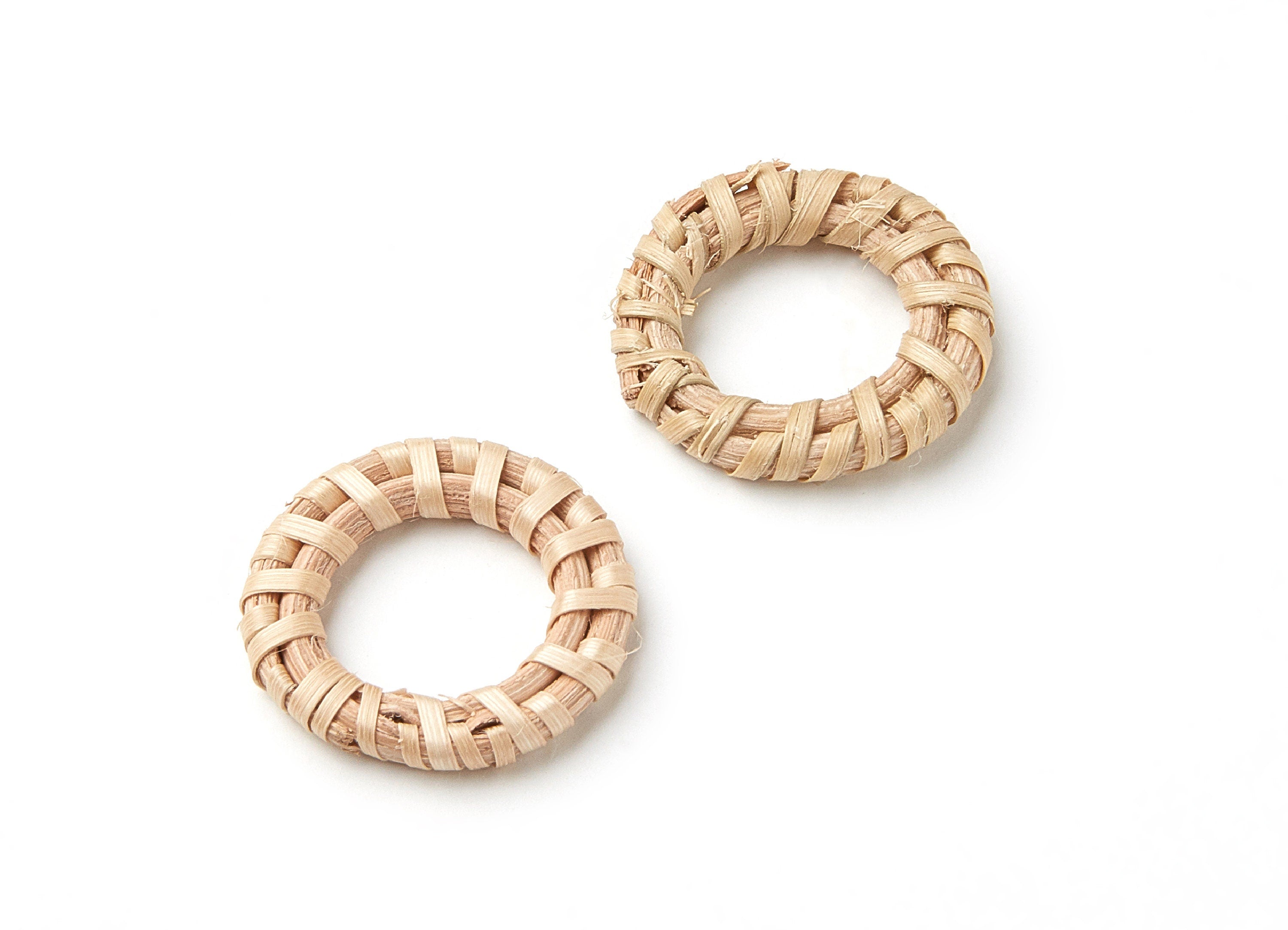 Handwoven Rattan Earrings - Round Shaped Rattan Pendant - Wooden Straw Earring - Jewelery Handmade - 26.9x26.9x3.84mm - RT1023 - DOMEDBAZAAR