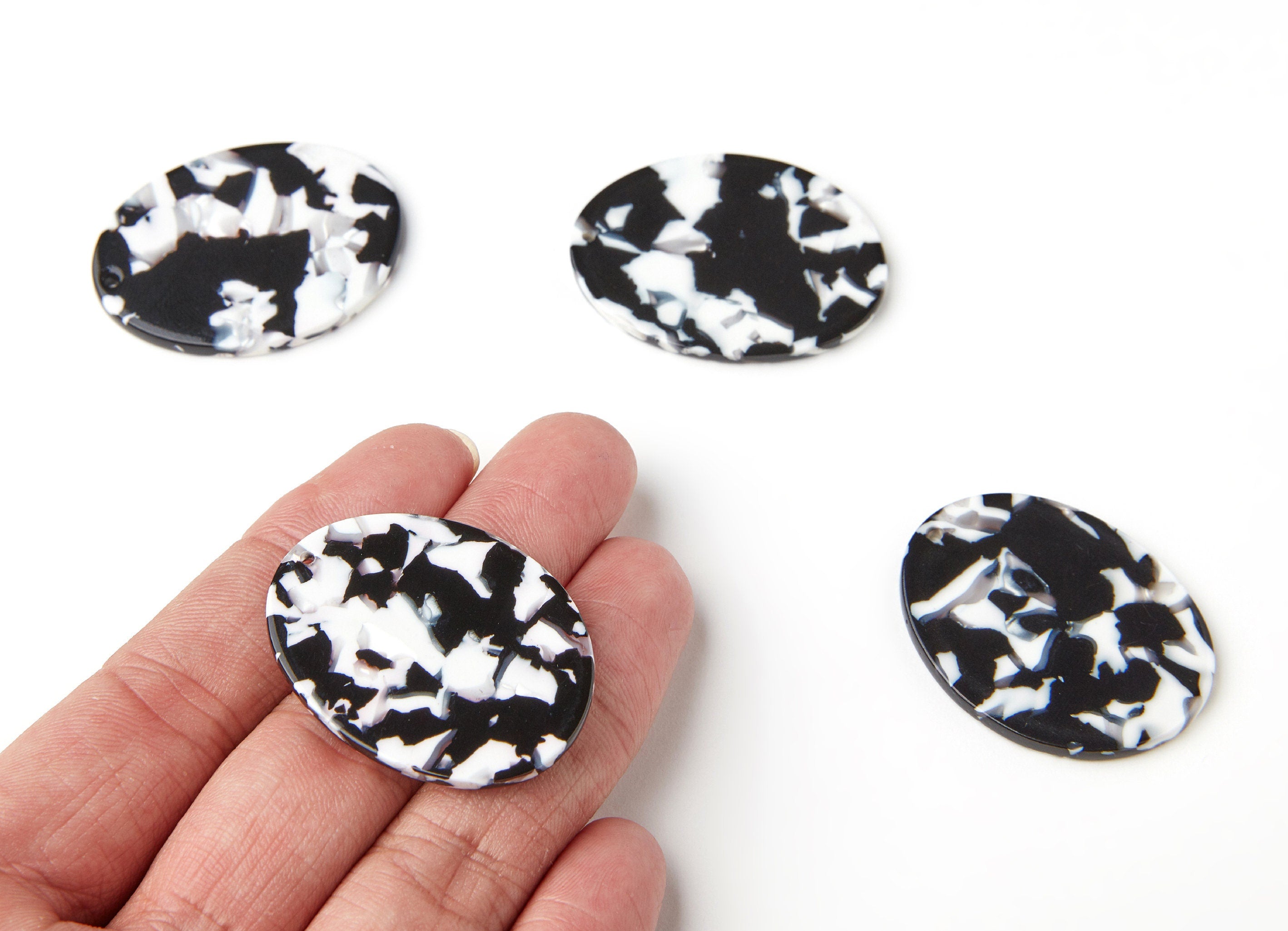 Acetate Oval Earring Charms - Acrylic Oval Pendant - Earring Findings - Jewelry Supplies - Color Code: A17 - 39,73x30,4x2,65mm - AC1216A - DOMEDBAZAAR