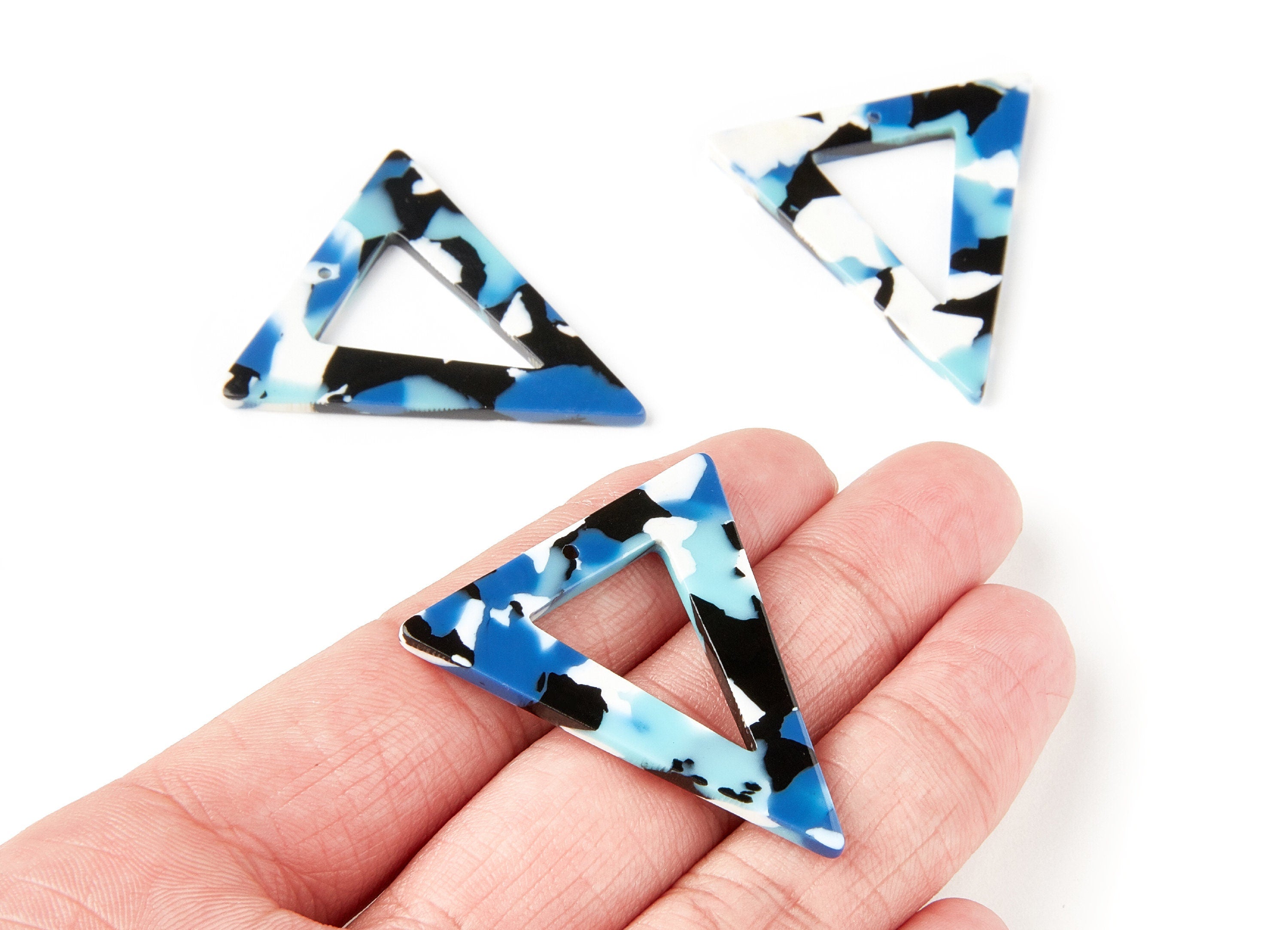 Acetate Triangle Earring Charms - Triangle Pendant - Earring Findings - Jewelry Supplies - Color Code: A16 - 41,43x37,2x2,65mm - AC1260A - DOMEDBAZAAR