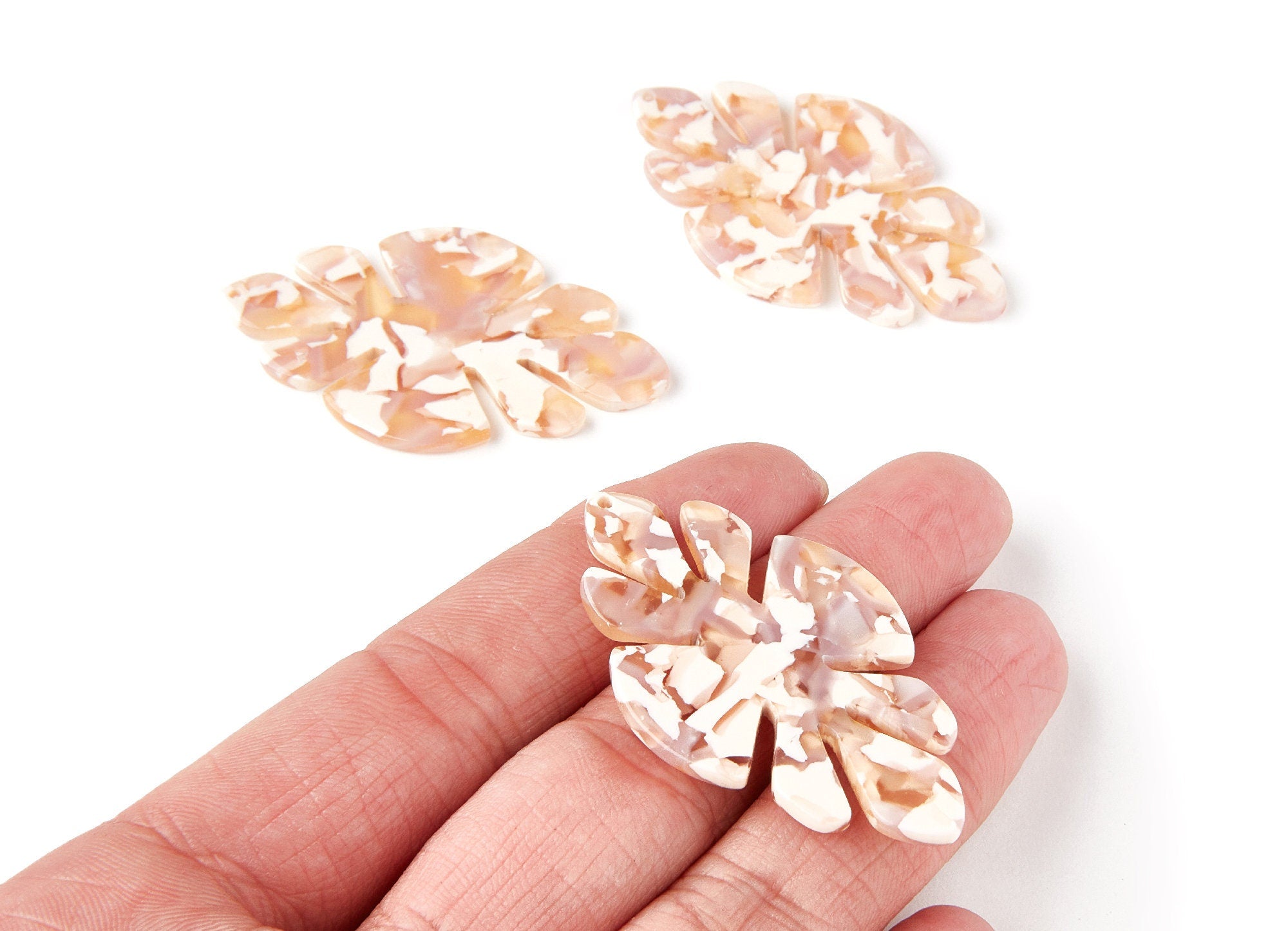 Acetate Leaf Earring Charms - Leaf Shaped Pendant - Earring Findings - Jewelry Supplies - 51,04x29,63x2,7mm - AC1244D - DOMEDBAZAAR