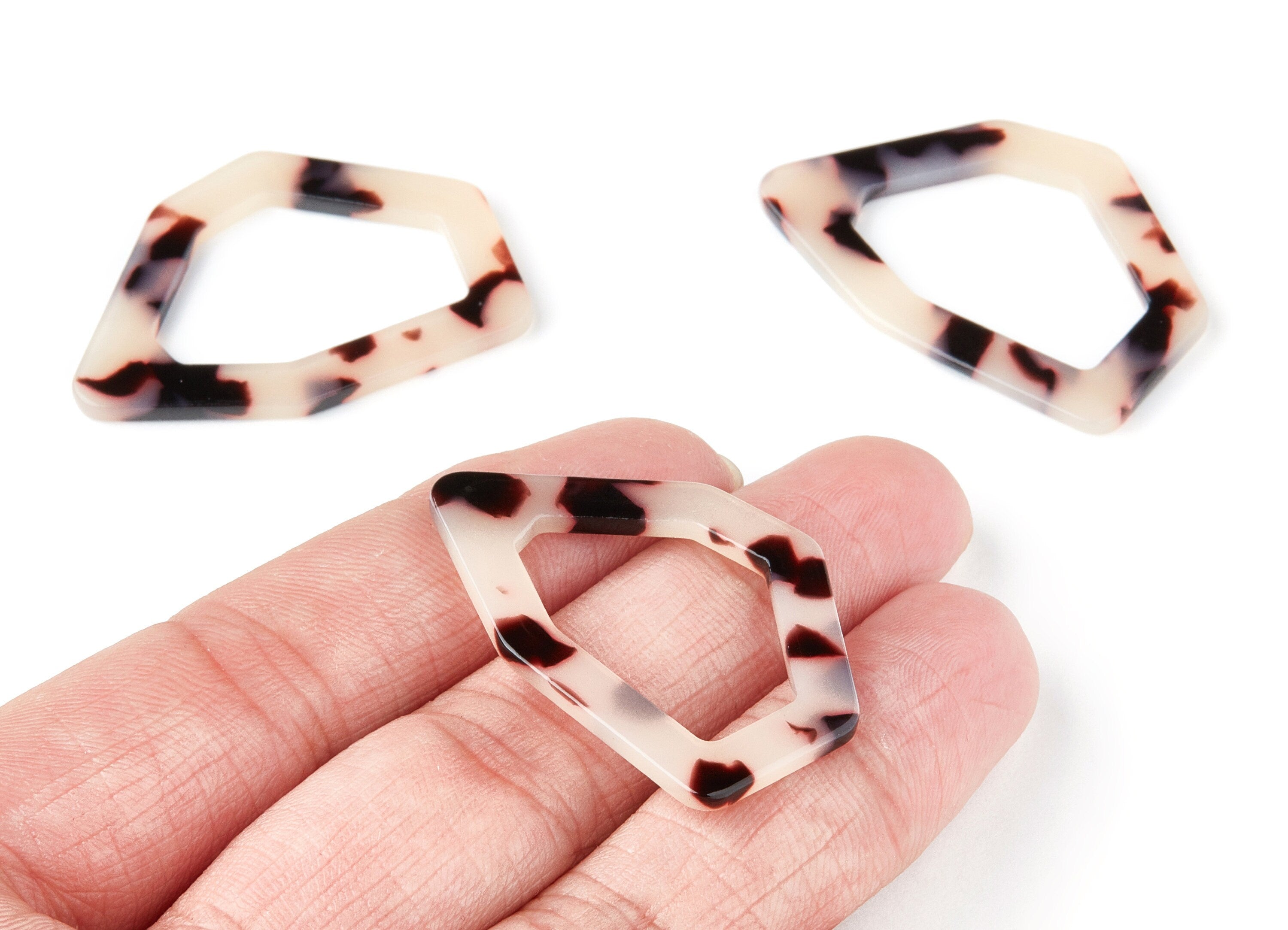 Acetate Acrylic Earring Charms - Blonde Tortoise Shell Earrings - Geometric Shaped Pendant - Color Code: A06 - 40,25x28x2,95mm - AC1281D - DOMEDBAZAAR