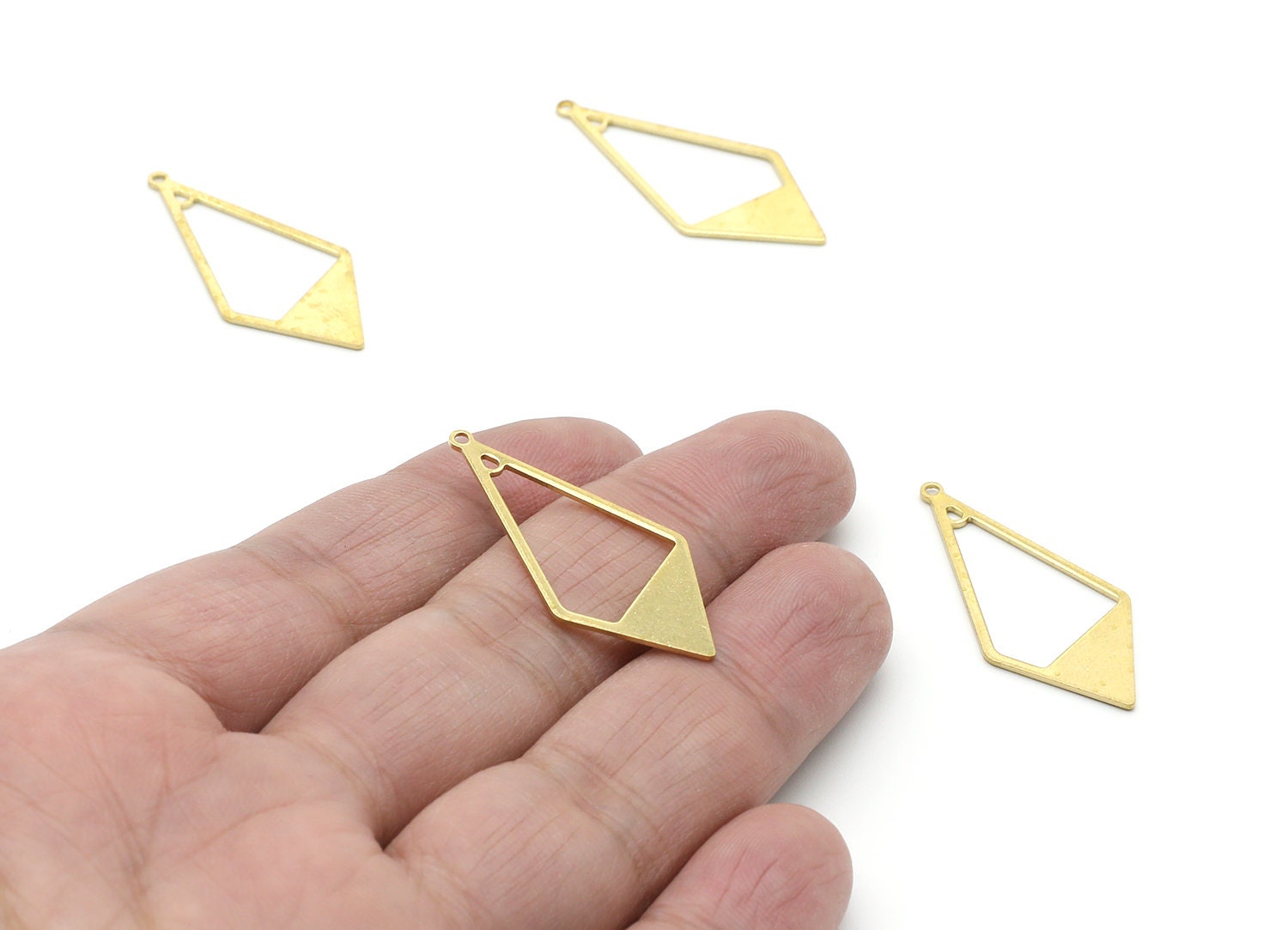 Brass Diamond Charms - Diamond Shaped Raw Brass Charms - Geometric Pendant - Jewelry Supplies - 35,98x16,47x0,84mm - PP1431 - DOMEDBAZAAR