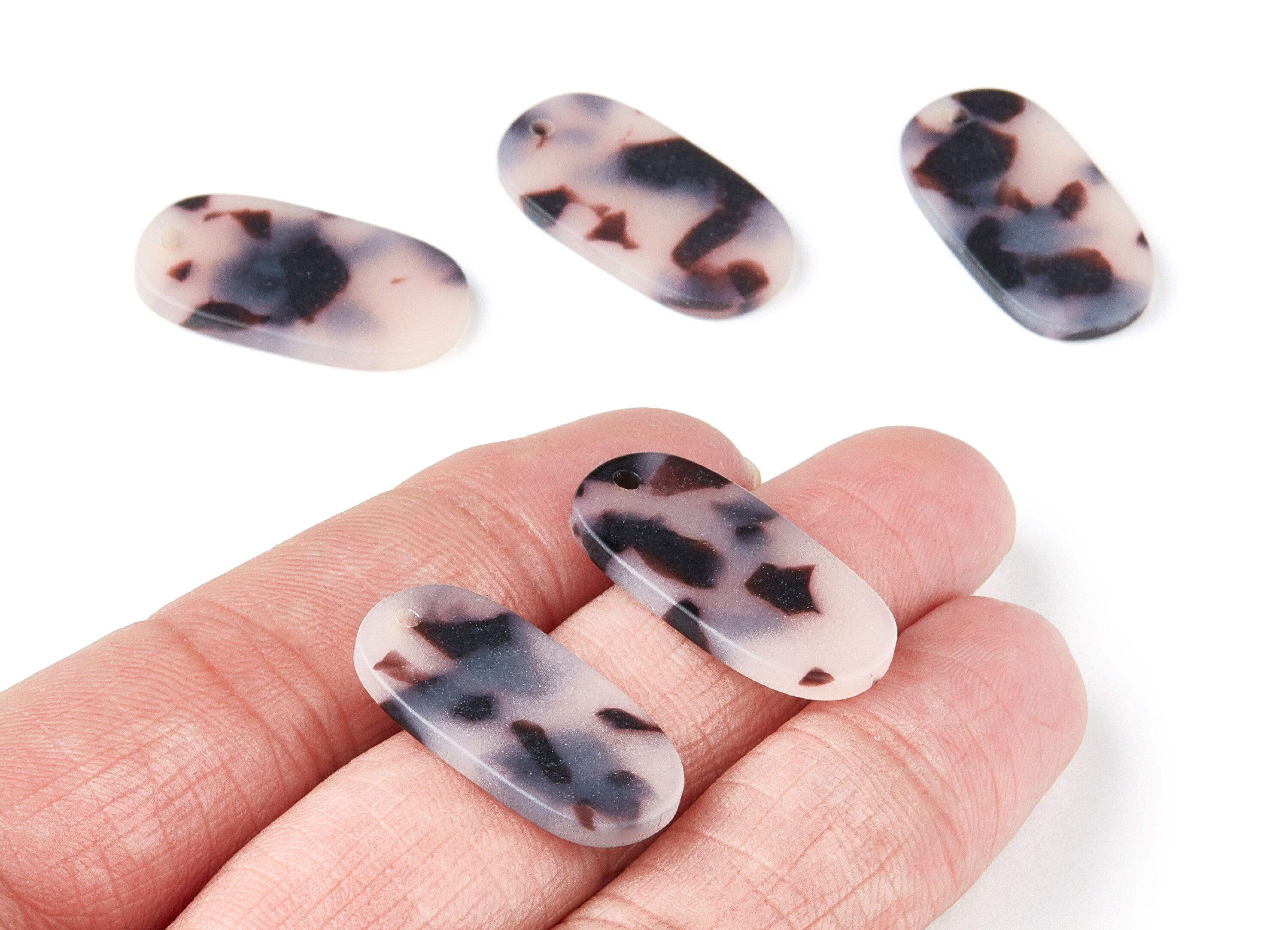 Matte Acrylic Earring Charms - Matte Blonde Tortoise Shell Earrings - Oval Shaped Pendant - Color Code: A09 - 26,63x13,9x2,7mm - AC1156U - DOMEDBAZAAR
