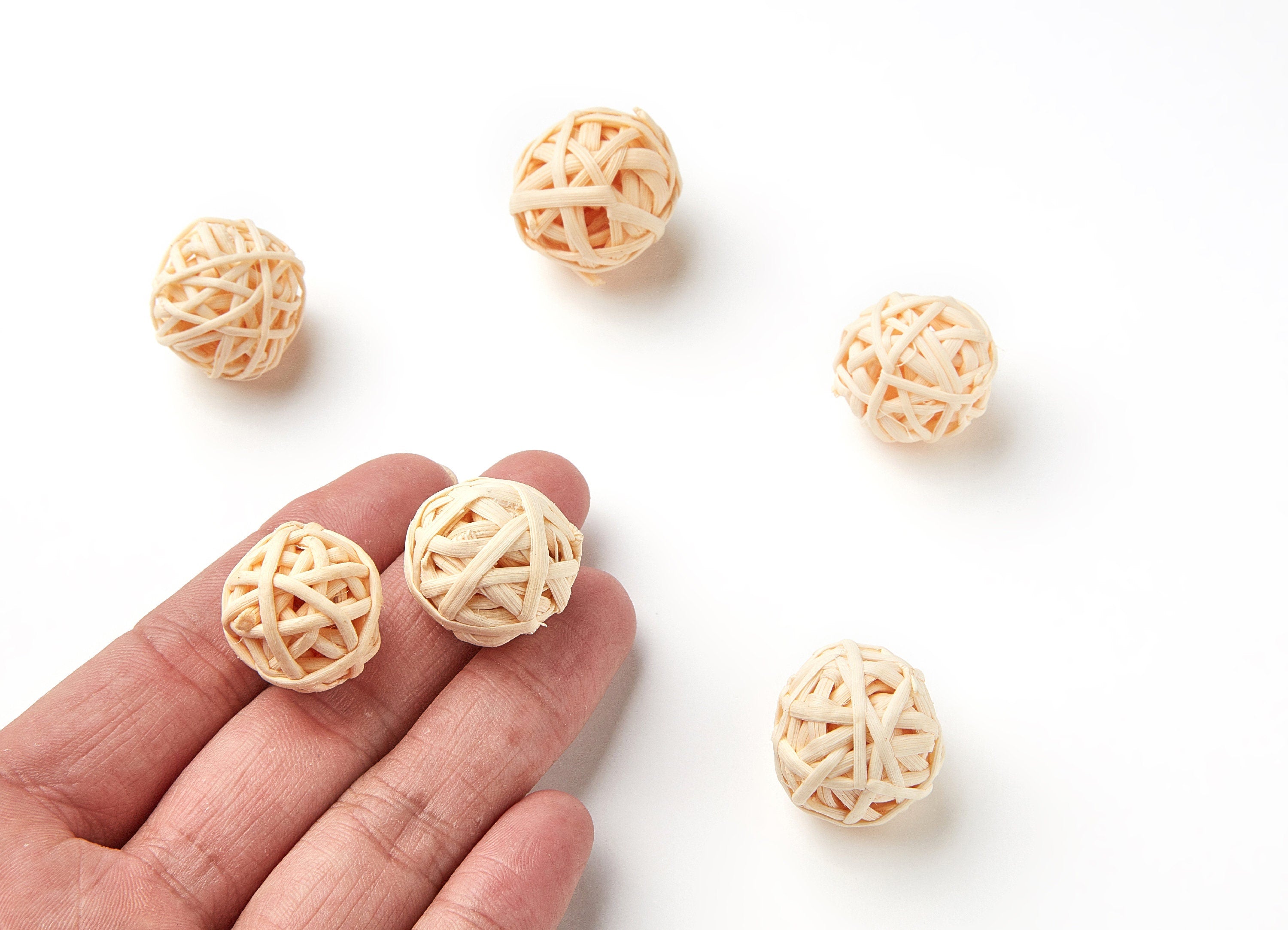 Handwoven Paper Rope Earrings - Ball Shaped Paper Rope Pendant - Wooden Straw Earring - Jewelery Handmade - 22.8x22.8mm - RT1088 - DOMEDBAZAAR