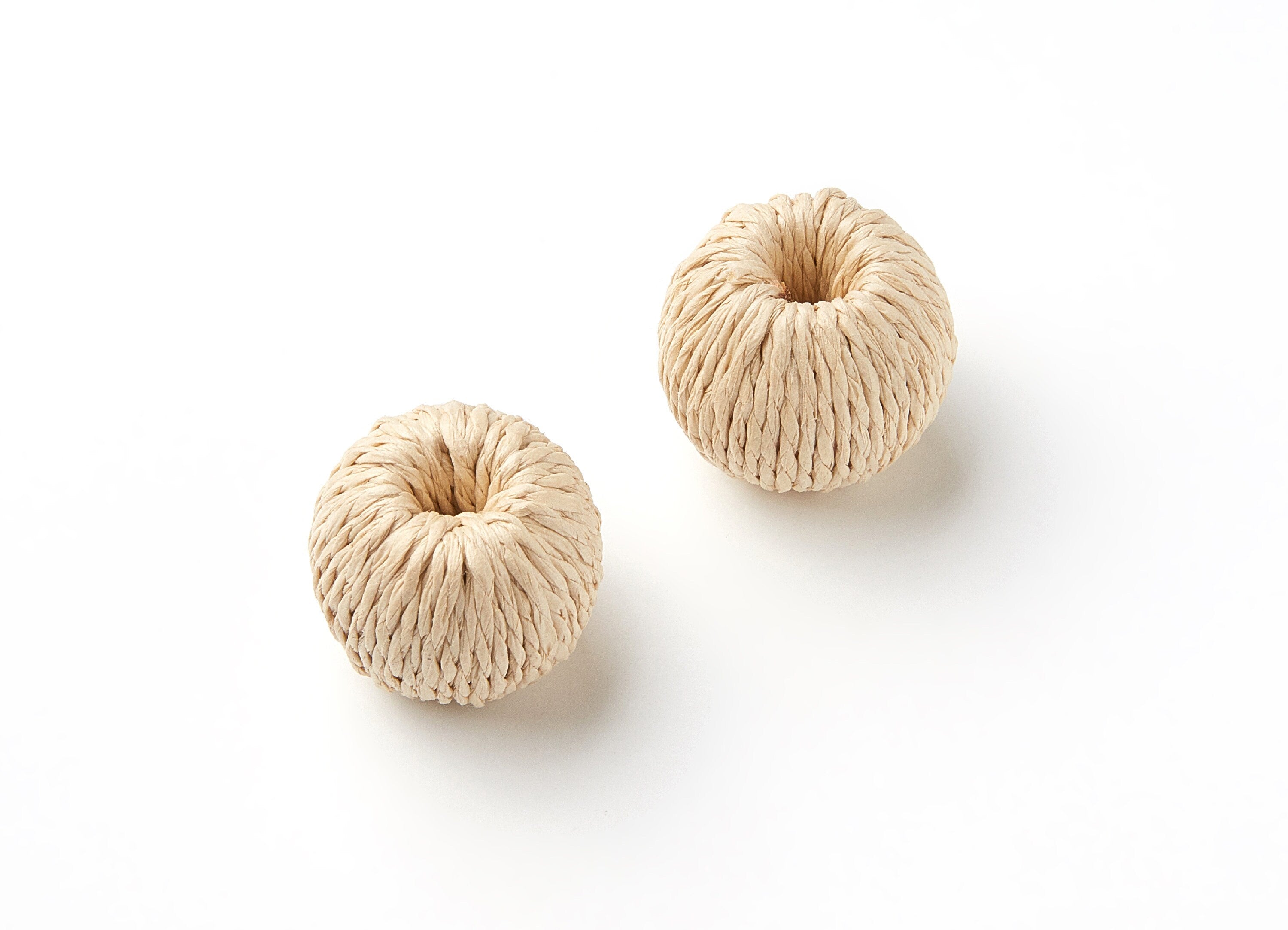 Handwoven Paper Rope Earrings - Ball Shaped Paper Rope Pendant - Wooden Straw Earring - Jewelery Handmade - 25,9x22,9xmm - RT1070 - DOMEDBAZAAR