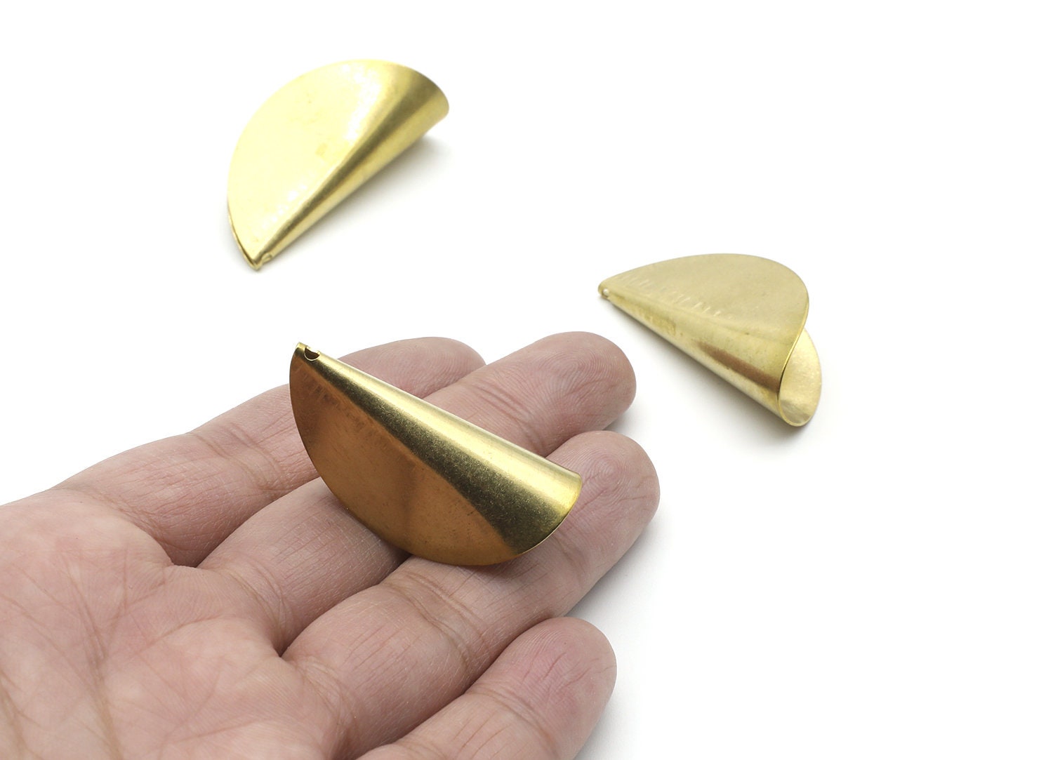 Brass Bent Round Charms - Raw Brass Bent Round Pendant - Geometric Pendant - Jewelry Supplies - 40,11x15,3 x0,58mm - PP1434 - DOMEDBAZAAR