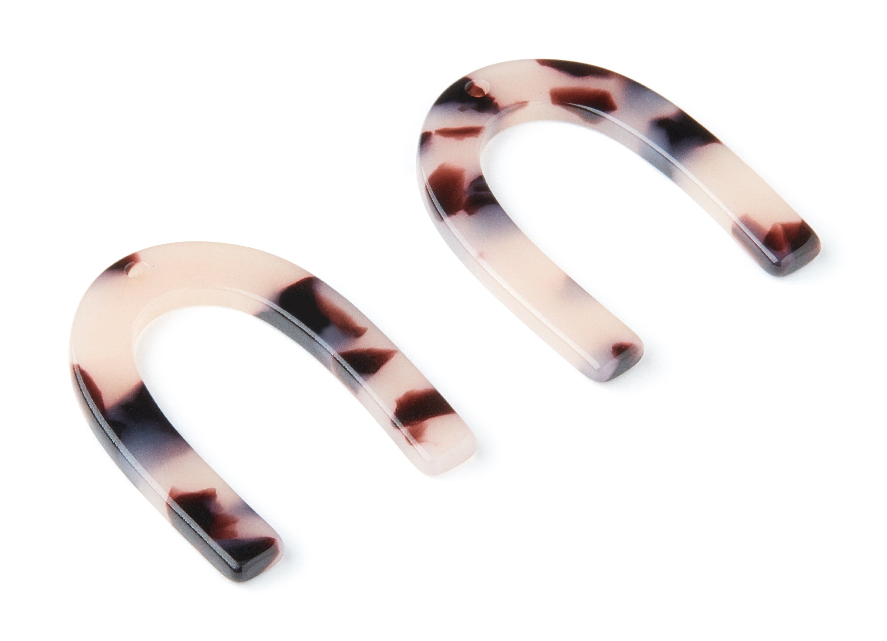 Acetate U Charm - Blonde Tortoise Shell Earrings - U Pendant - Jewelry Supplys - Color Code: A06 - 34.61x26.25x2.55mm - AC1114BB - DOMEDBAZAAR