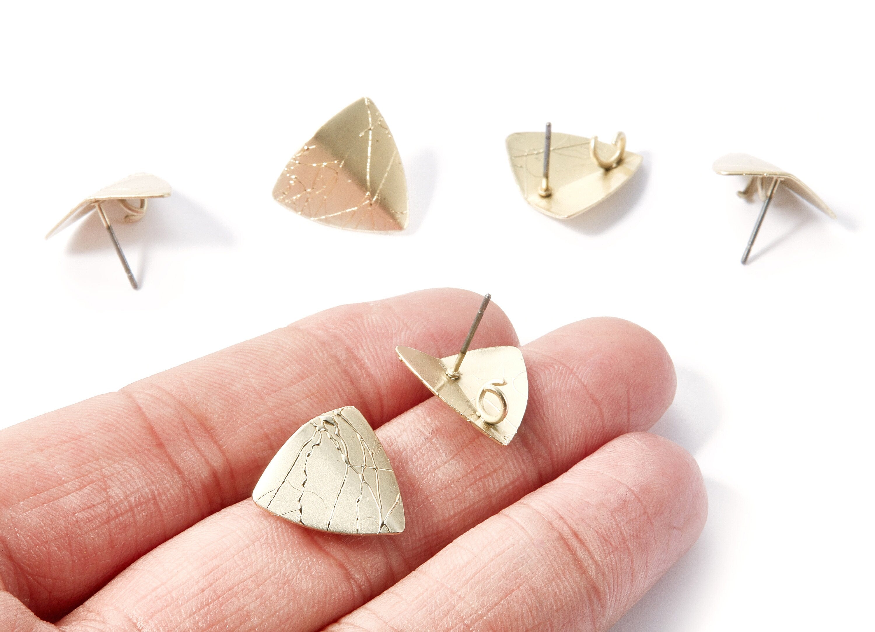 Iron Earring Stud - Gold Tone Plated - Triangle shaped Earring Post - Earring findings - Jewelry Supplies - 16,33x16,33x0,56mm - ZZ1303 - DOMEDBAZAAR