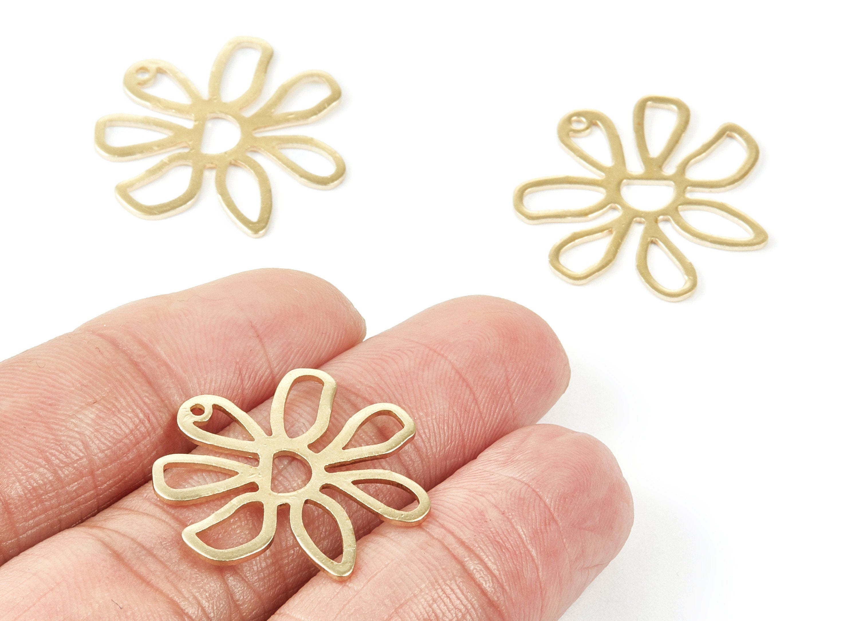 Brass Flower Charms - Flower Shaped Raw Brass Pendant - Earring Findings - Jewelry Supplies - 25.34x25.3x1mm - PP2042 - DOMEDBAZAAR