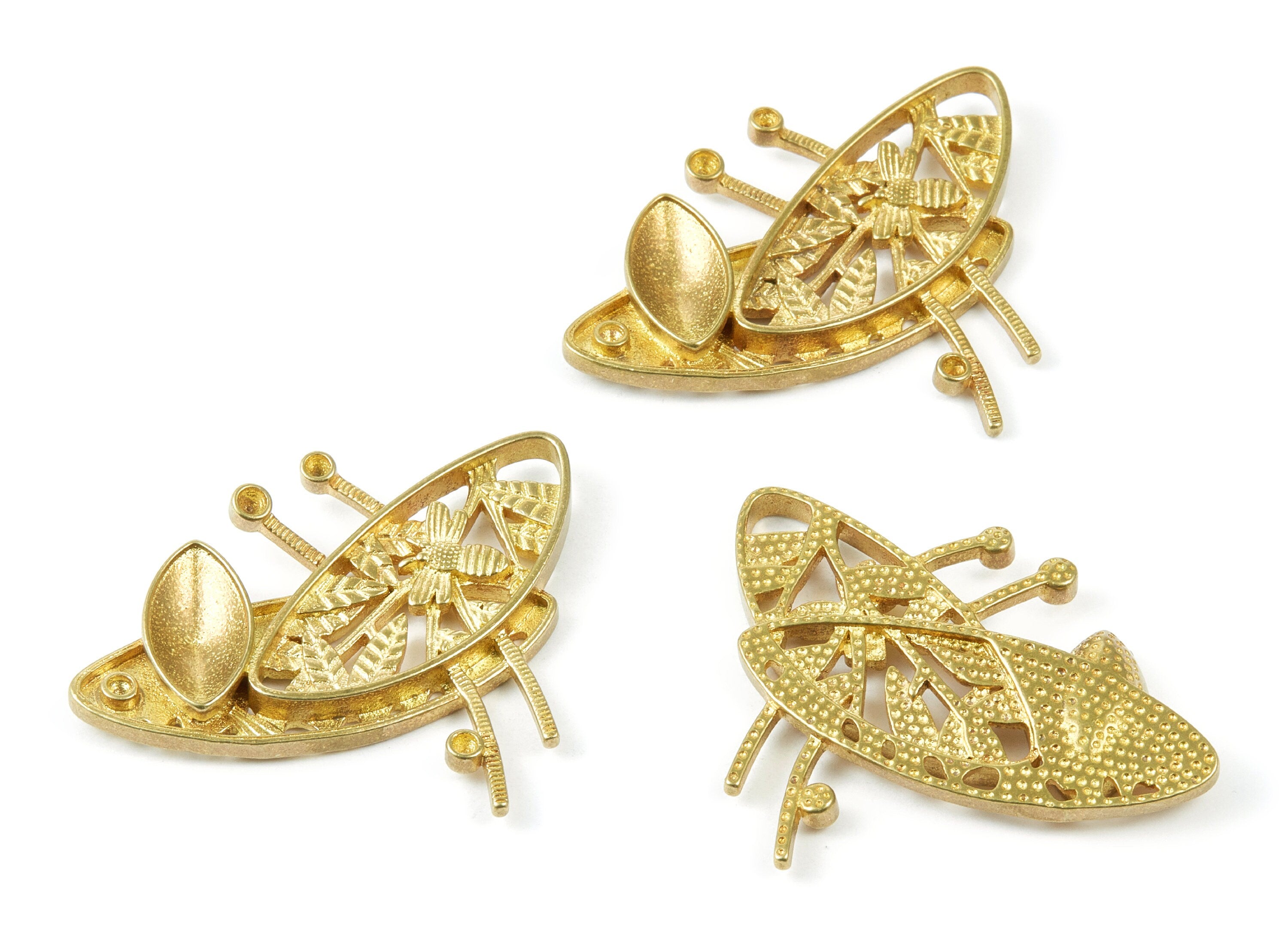 Brass Bee Charms - Bee Raw Brass Pendant - Jewelry Supplies - 47.45x38.86x5.19mm - PP1529 - DOMEDBAZAAR