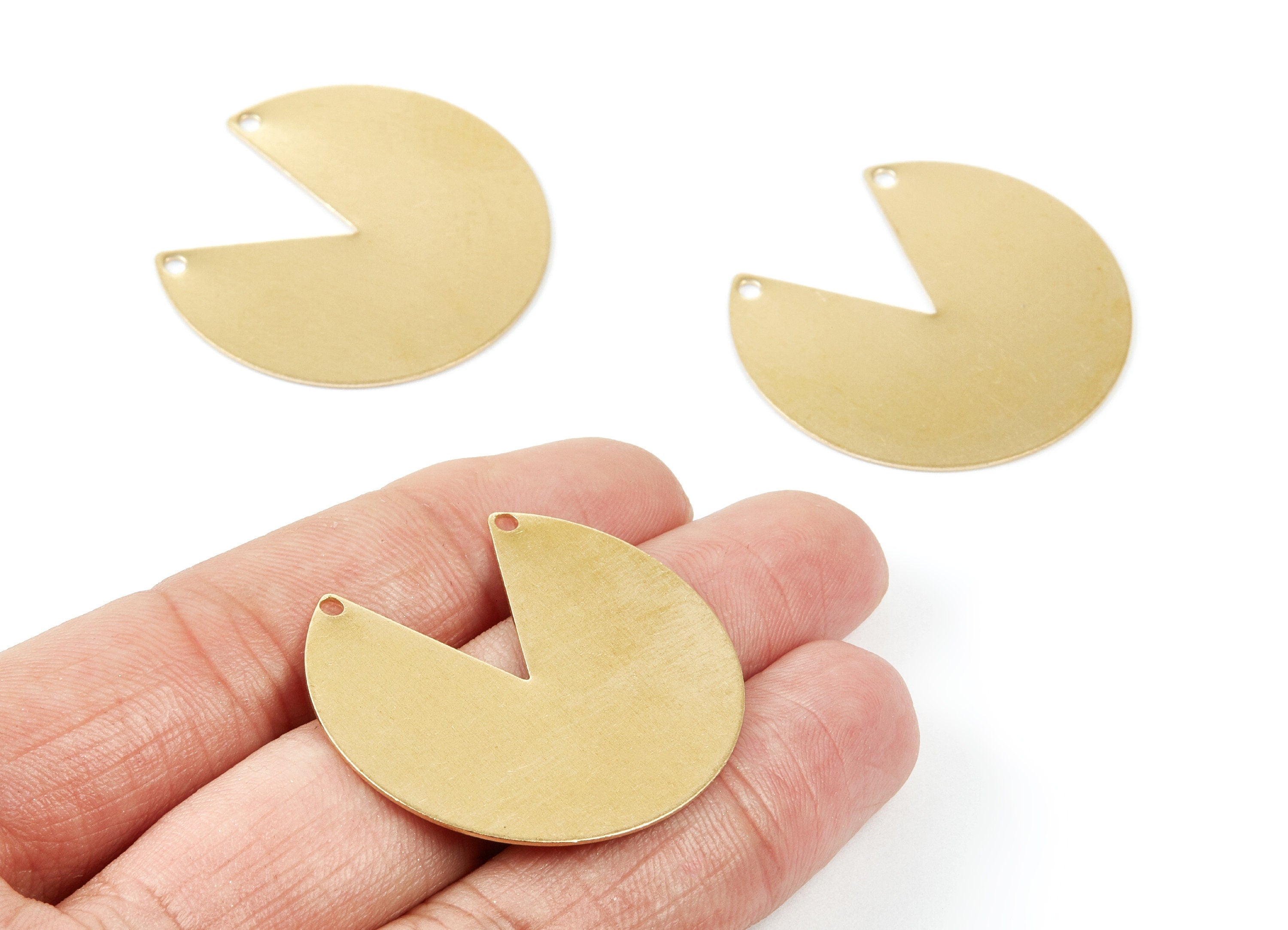 Personalized stamping blank - Brass Notched Circle Charms - Notched Circle Shaped Raw Brass Connector with 2 Holes - 37x34x0,62mm - PP1981 - DOMEDBAZAAR