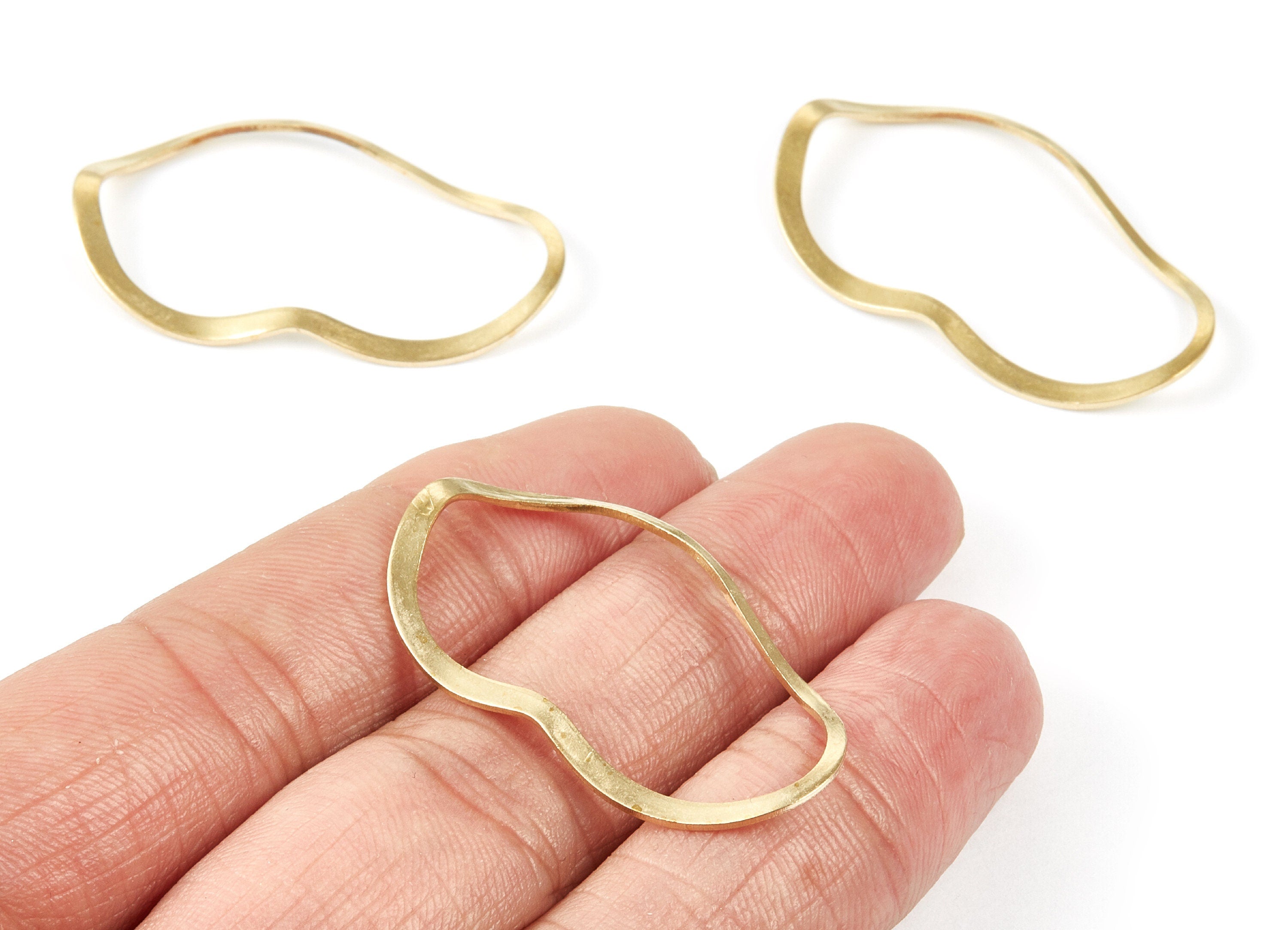 Brass Wavy Oval Charms - Wavy oval Shaped Raw Brass Pendant - Earring Findings - Jewelry Supplies - 39.3x22x0.72mm - PP1849 - DOMEDBAZAAR
