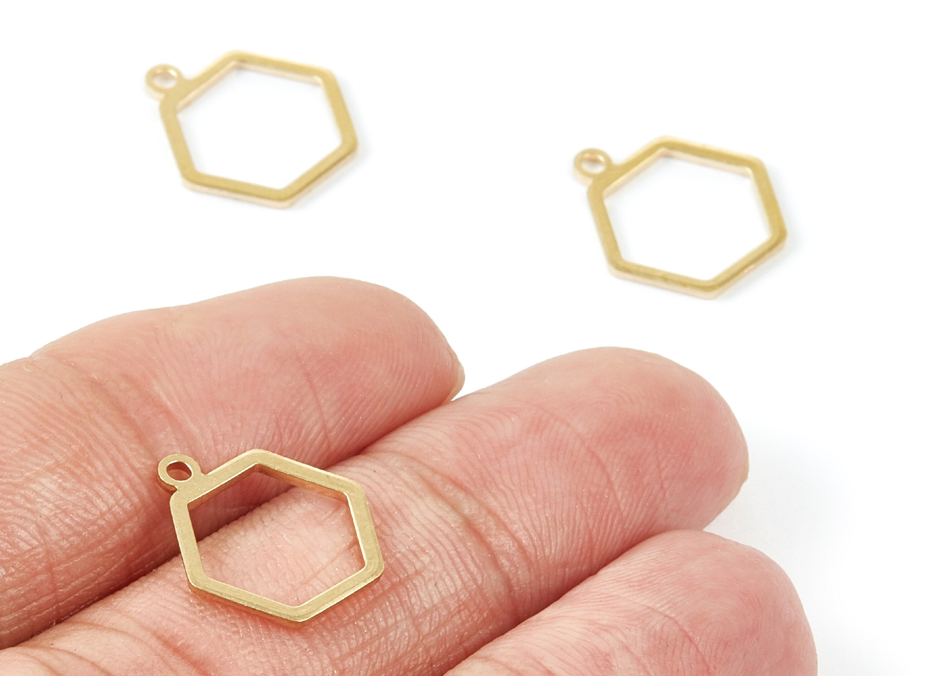 Brass Hexagon Charms - Hexagon Shaped Raw Brass pendant - Earring Findings - Jewelry Supplies - 14,67x12 x0,9mm - PP1920 - DOMEDBAZAAR